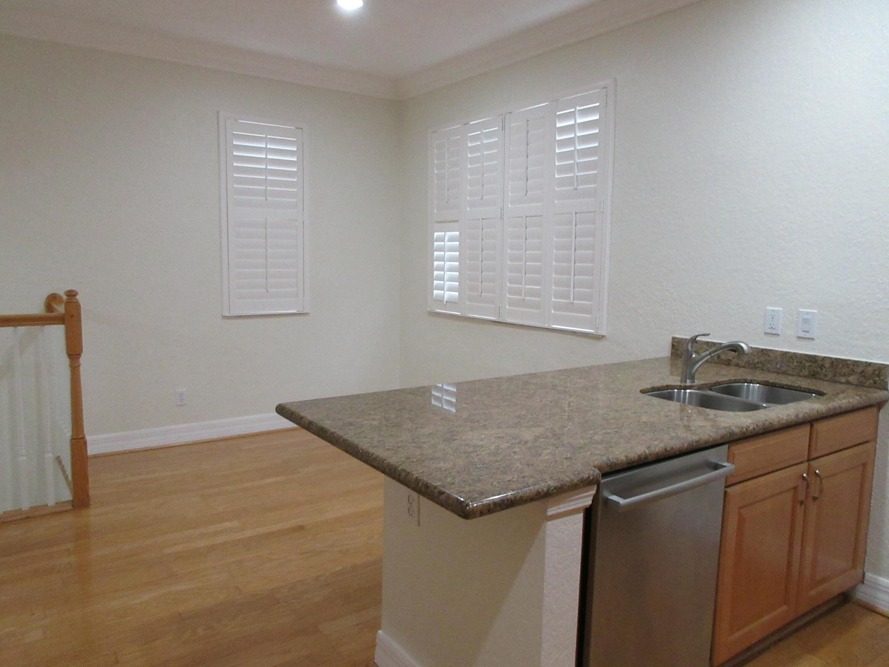 295 NE 5th Avenue 24