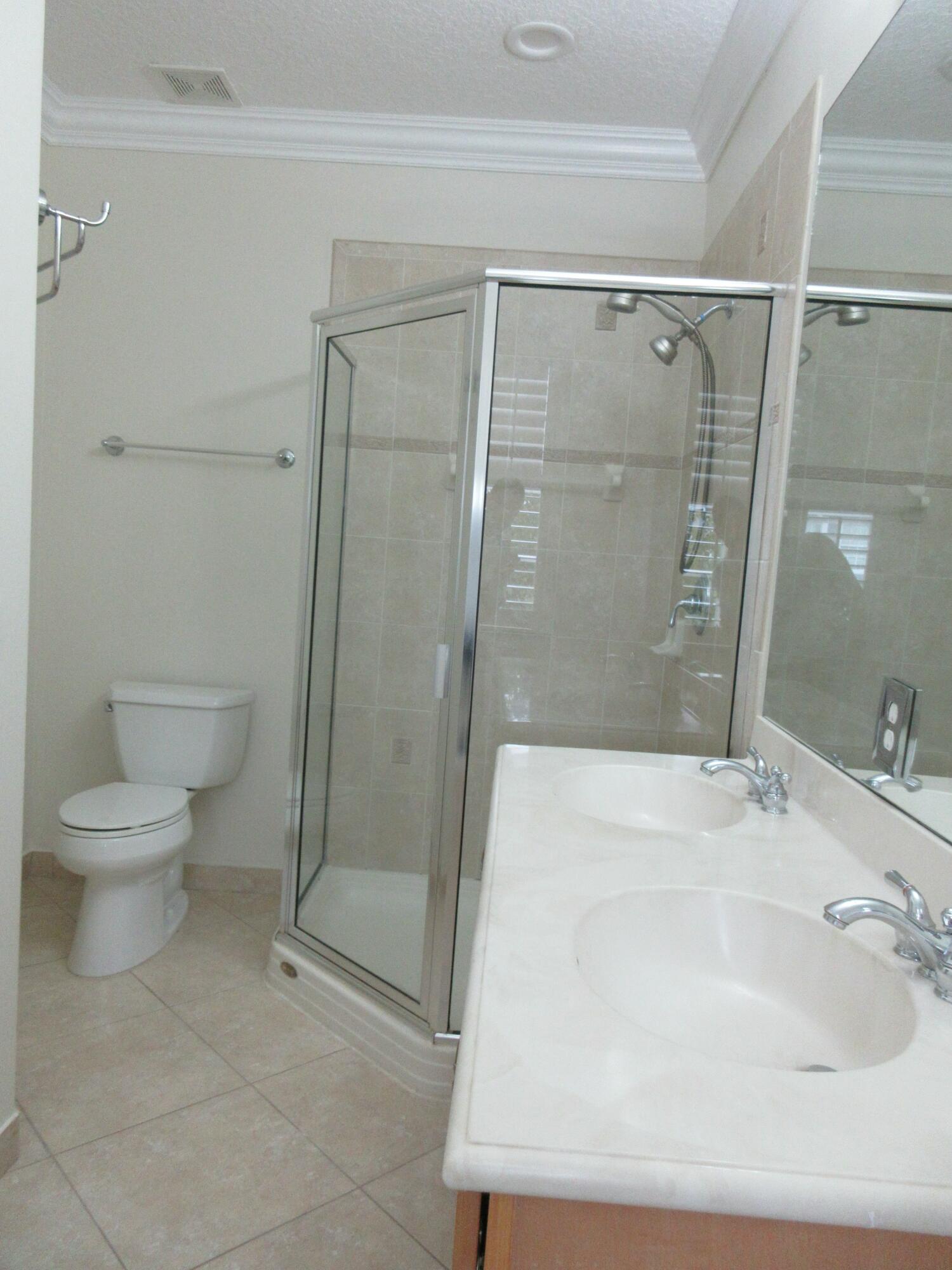 295 NE 5th Avenue 24