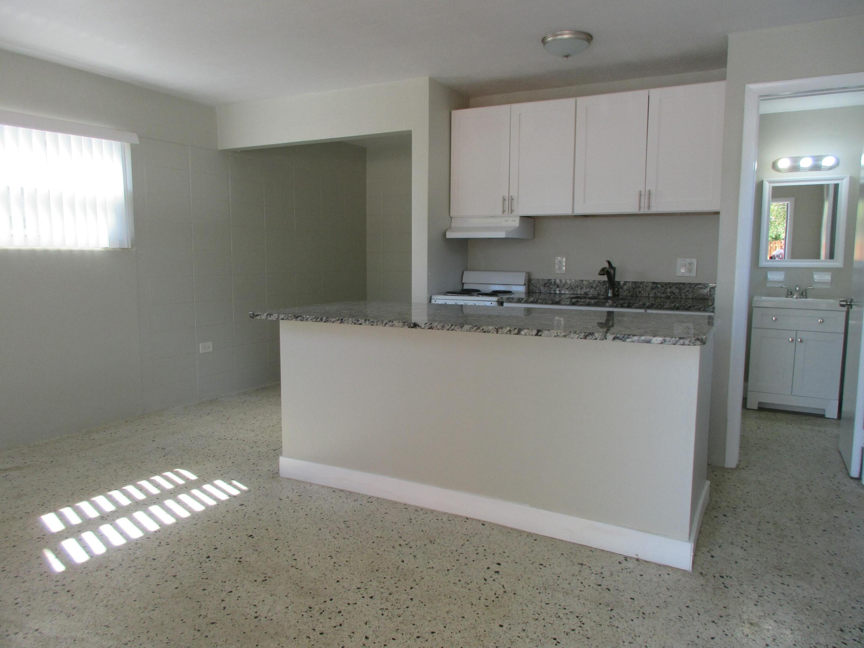 1238 17th Avenue N 6