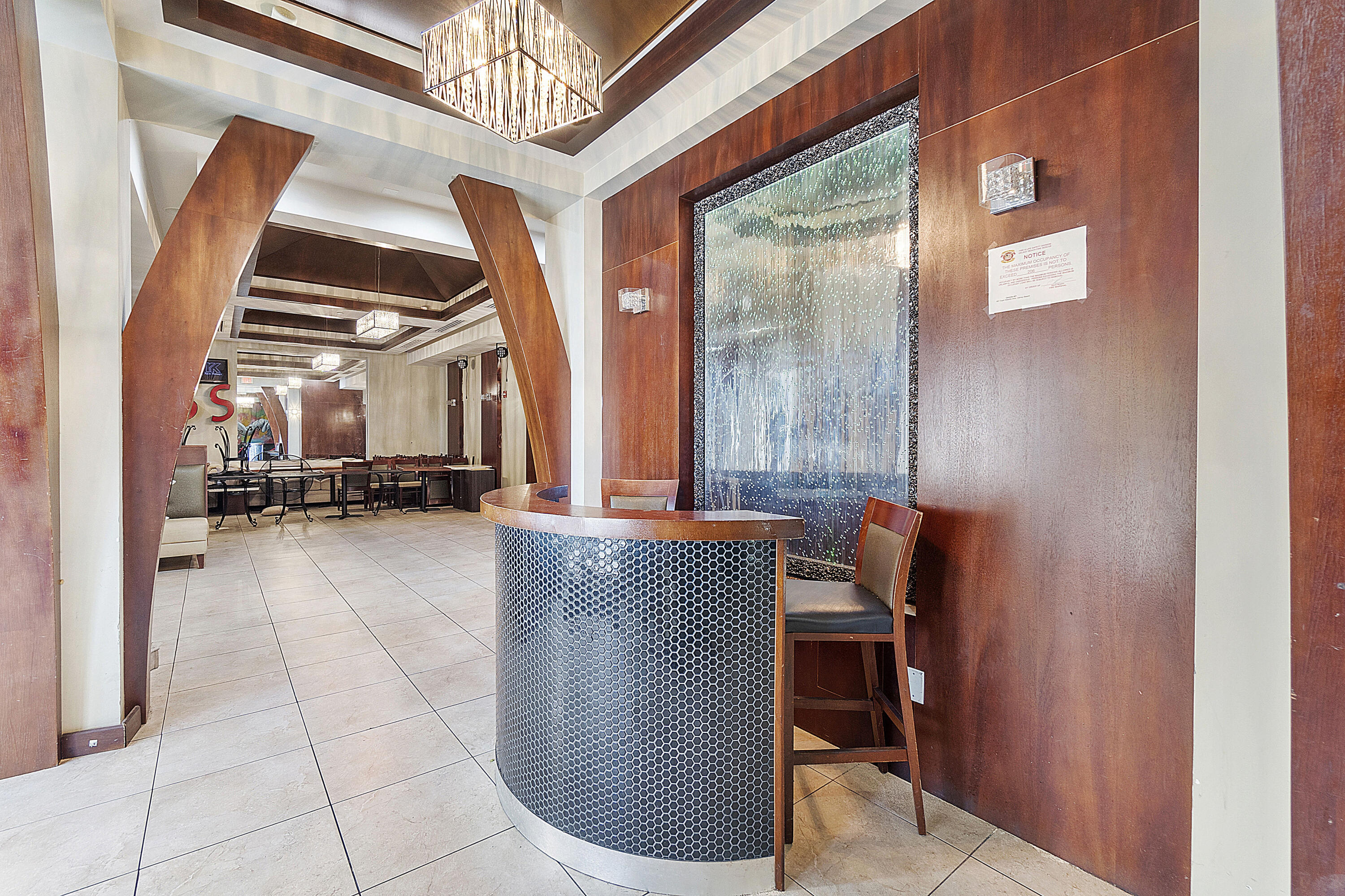 401 W Atlantic Avenue R8-R9