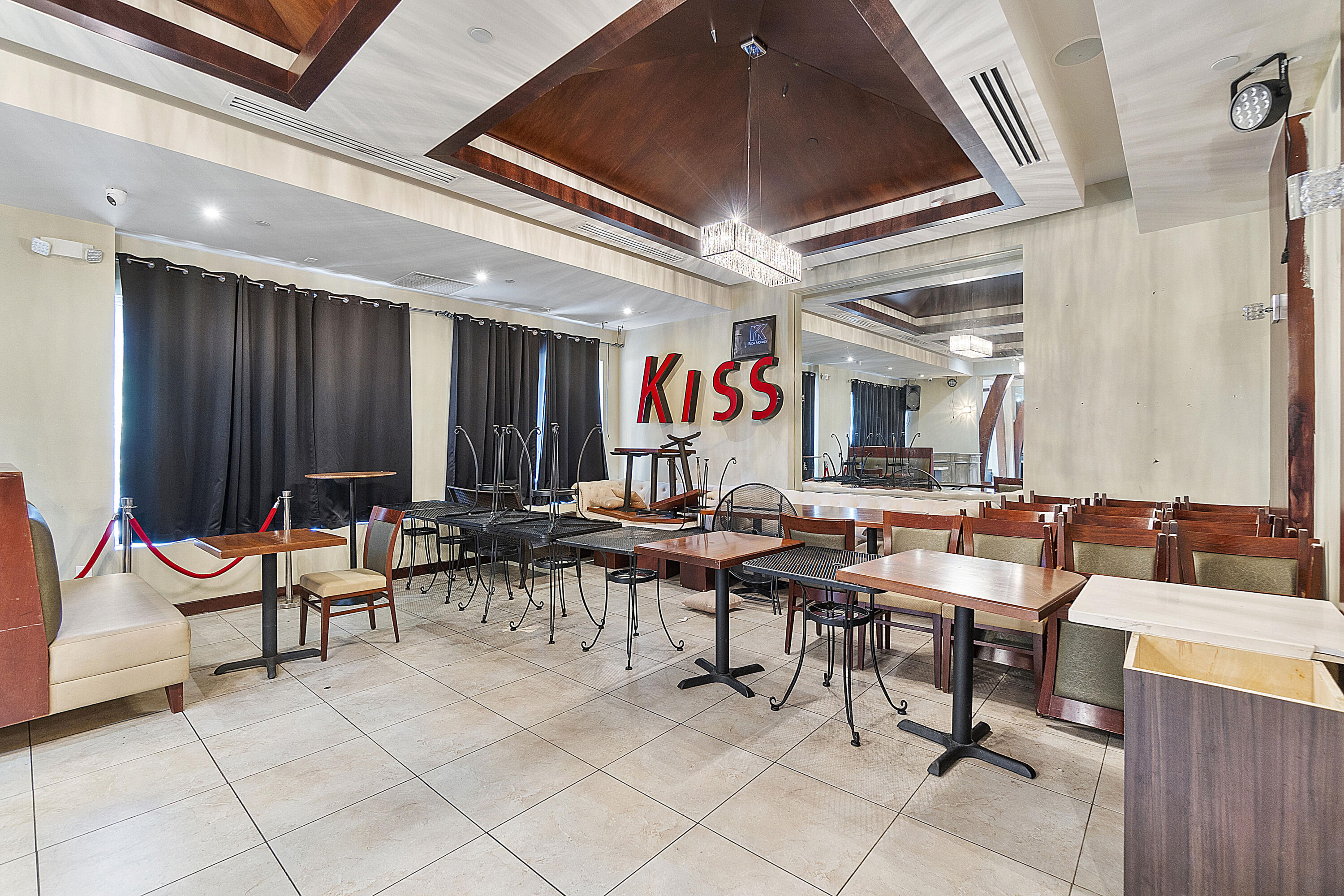 401 W Atlantic Avenue R8-R9