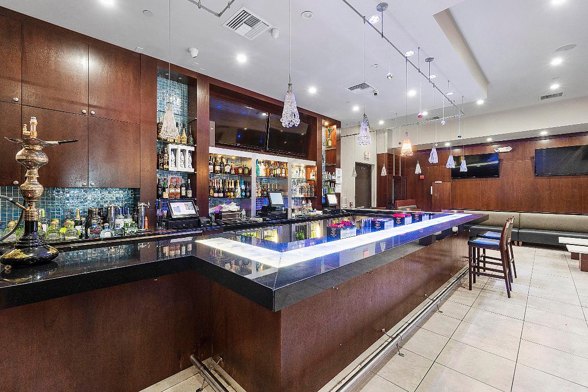 401 W Atlantic Avenue R8-R9