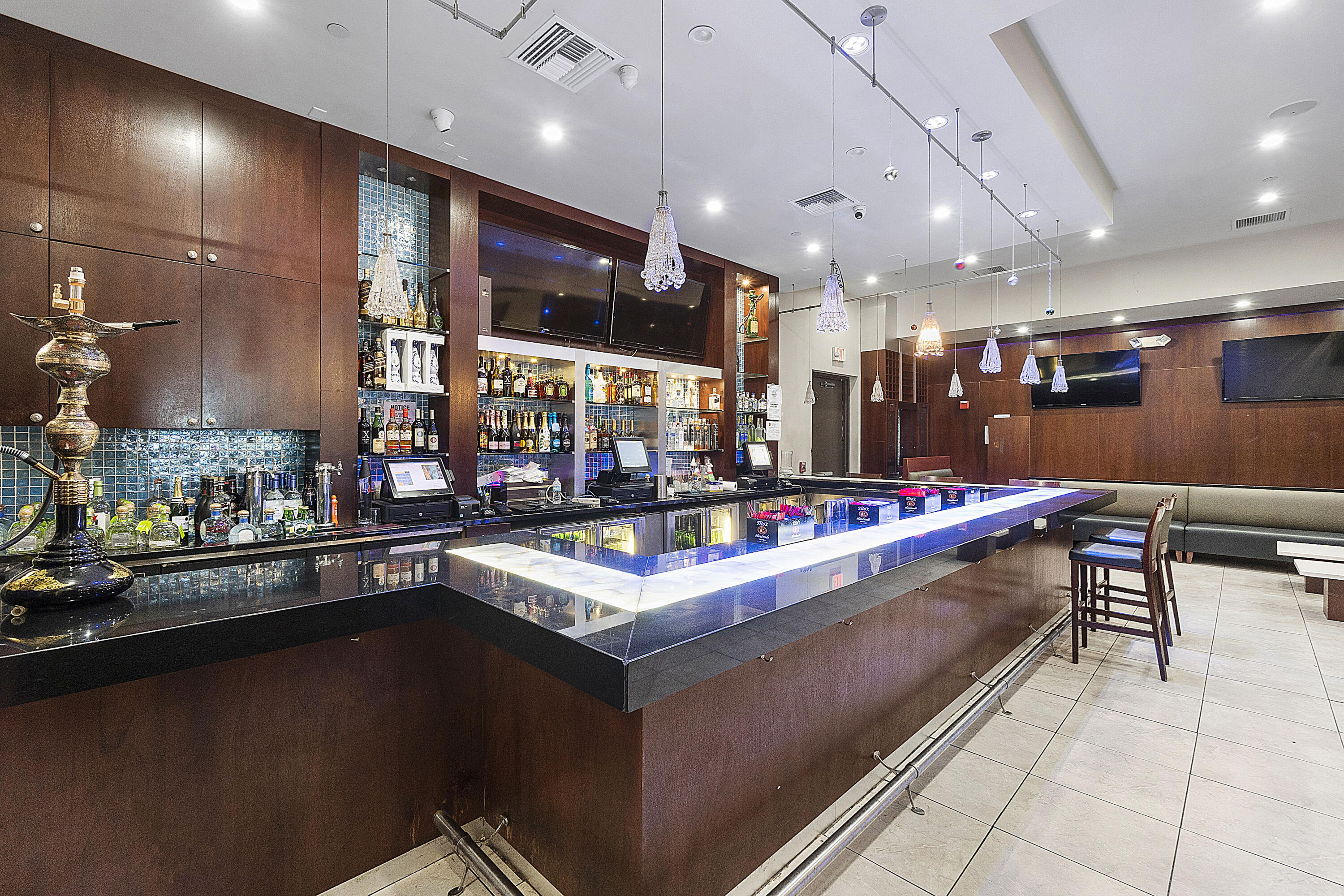 401 W Atlantic Avenue R8-R9