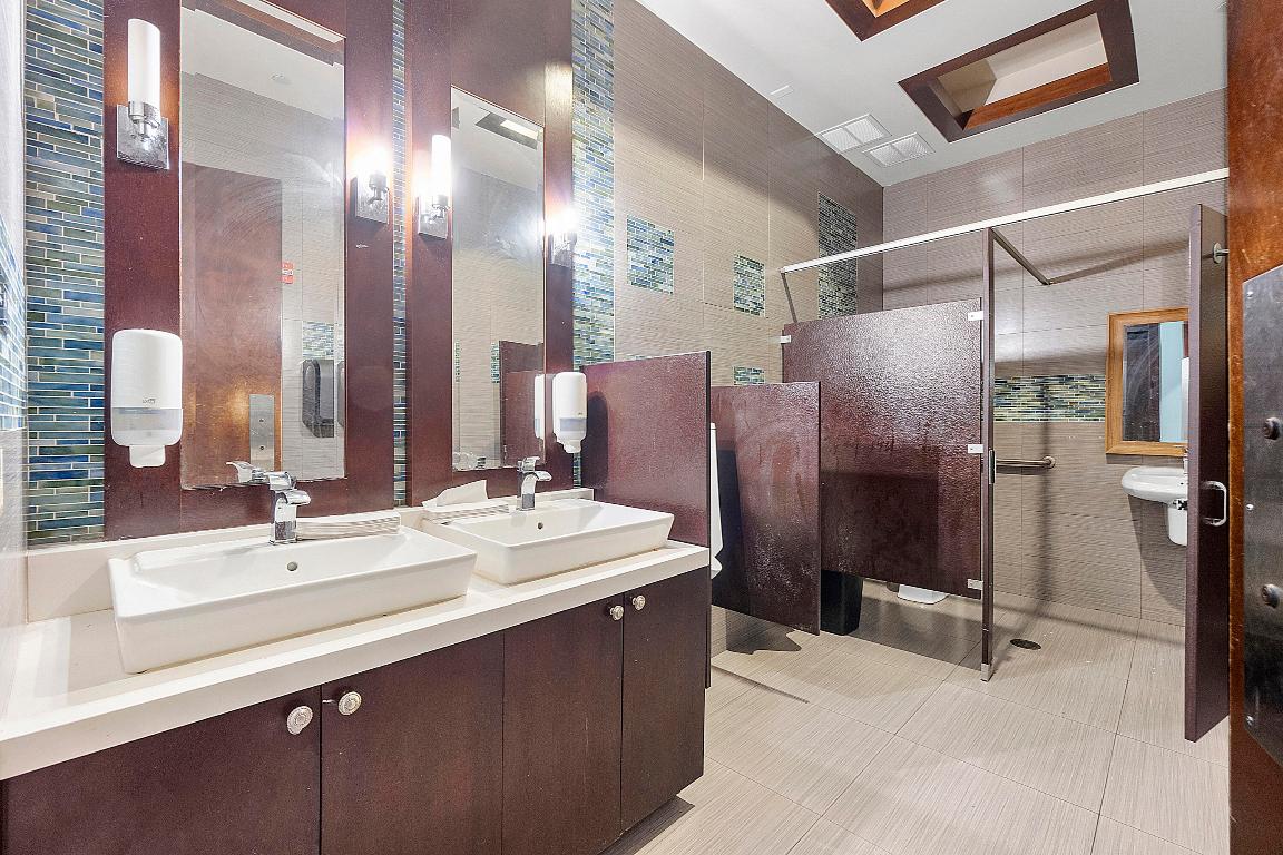 401 W Atlantic Avenue R8-R9