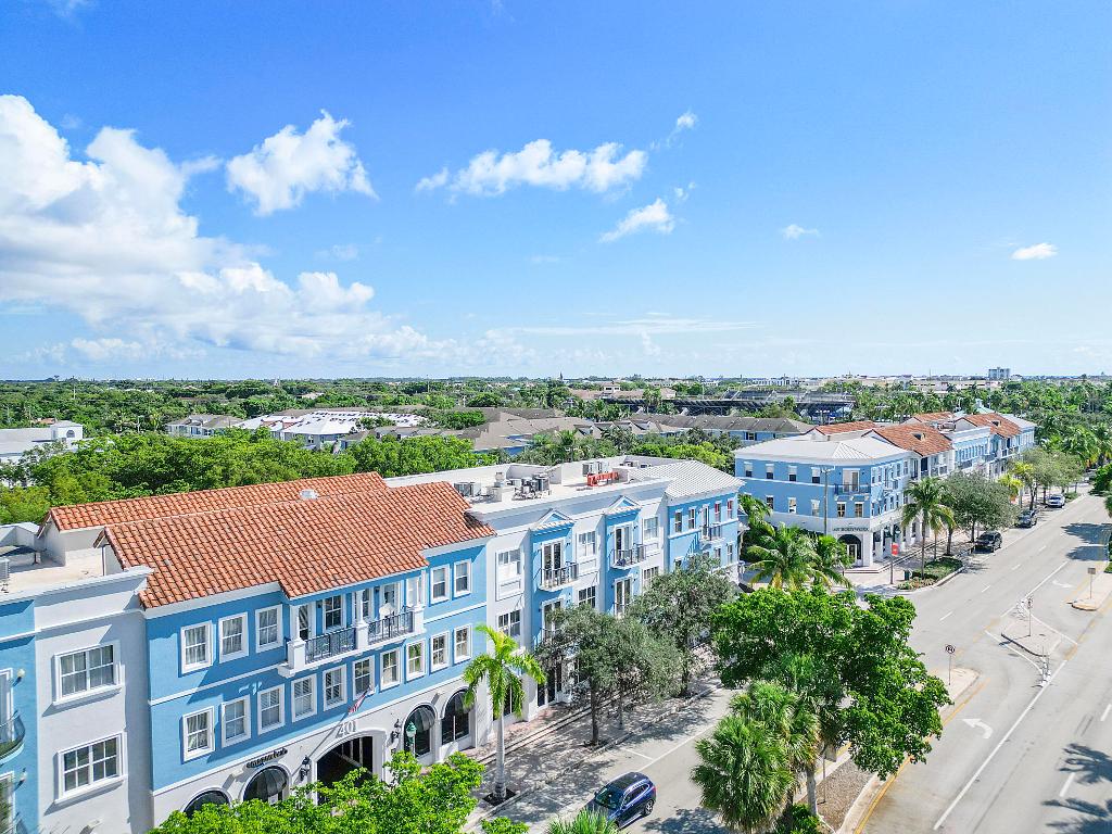 401 W Atlantic Avenue R8-R9