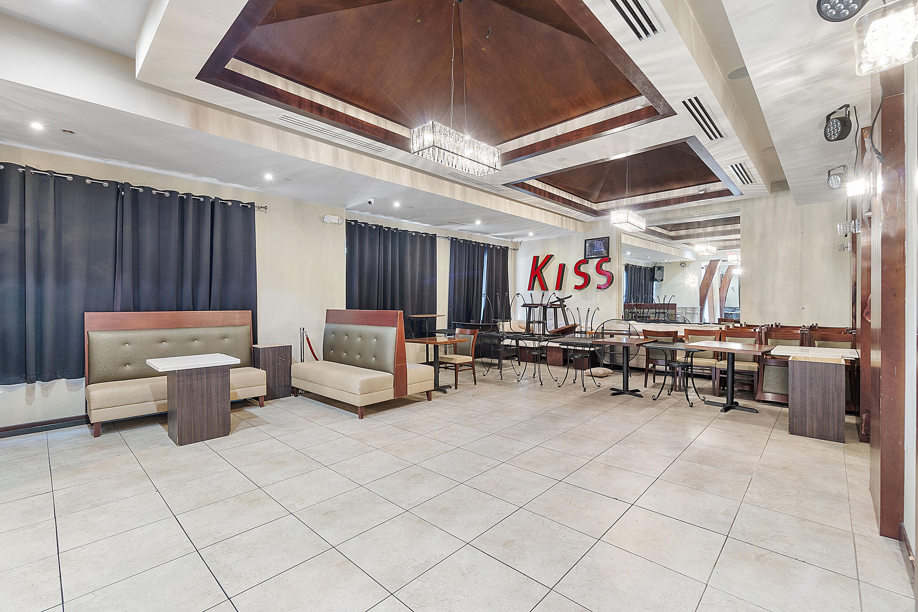 401 W Atlantic Avenue R8-R9