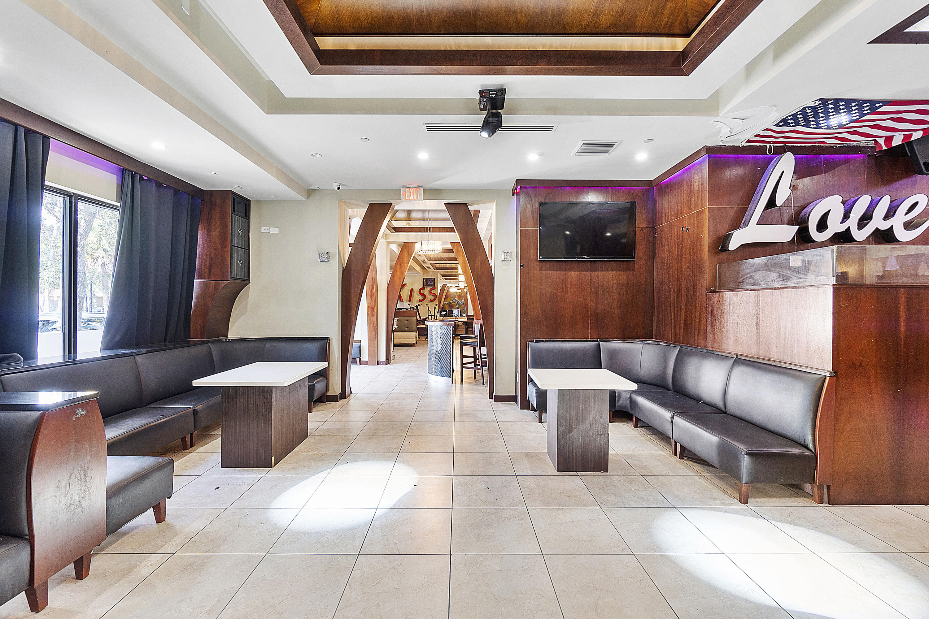 401 W Atlantic Avenue R8-R9