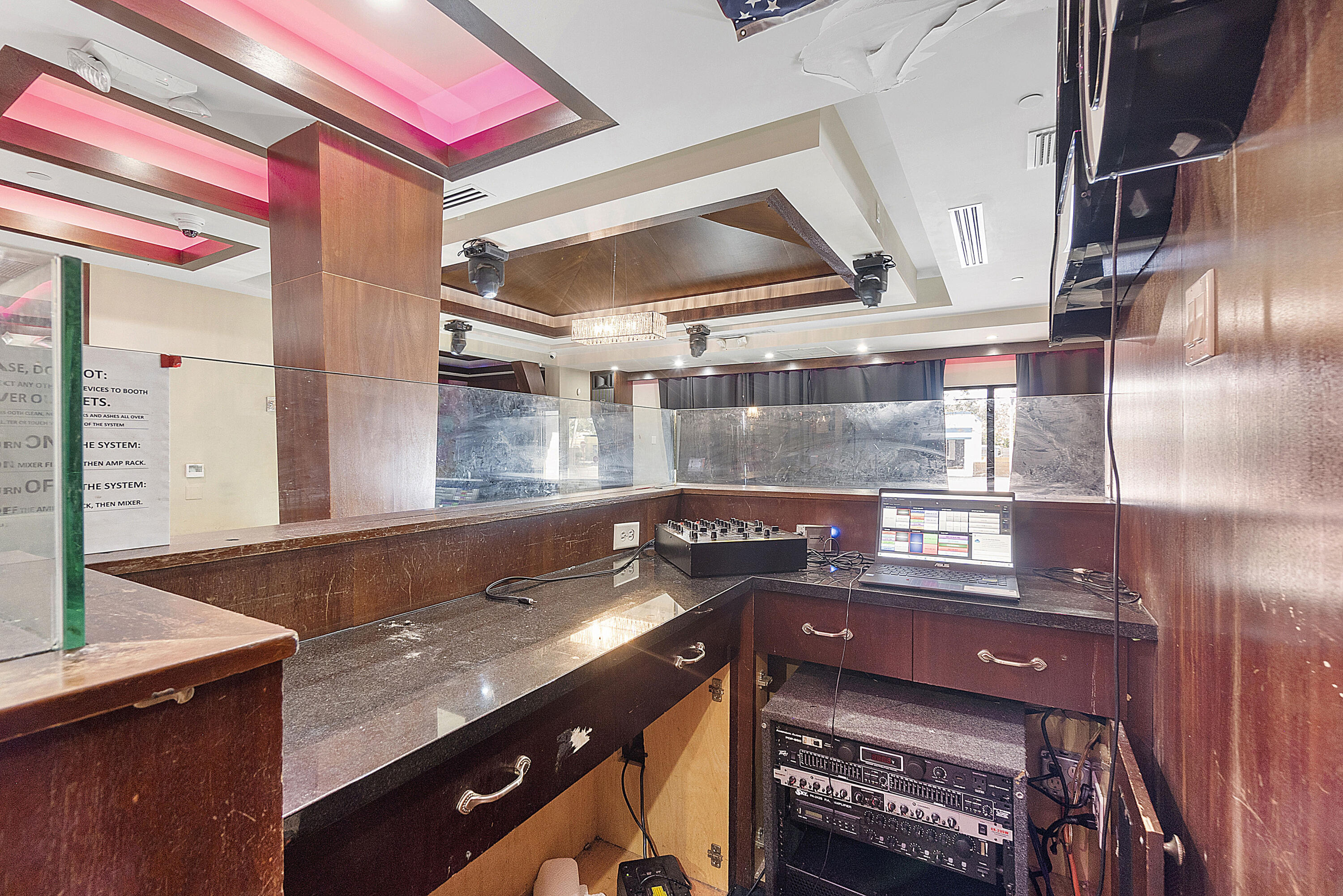 401 W Atlantic Avenue R8-R9