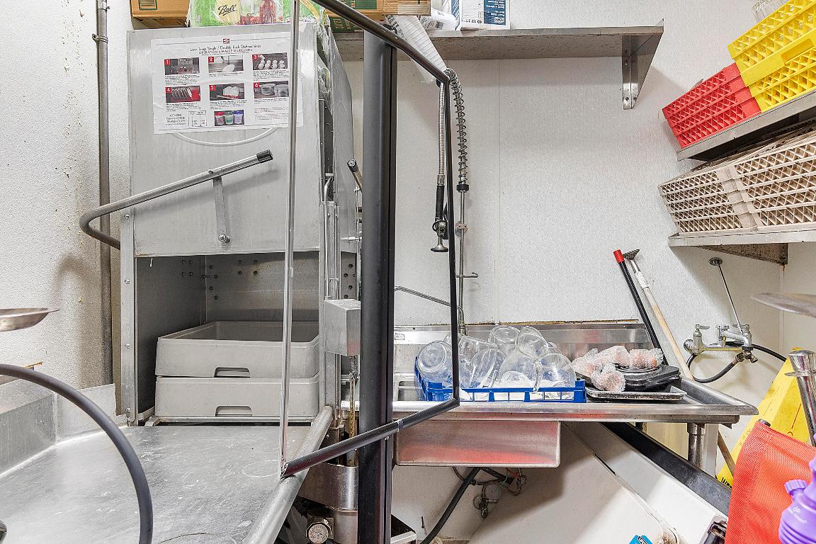 401 W Atlantic Avenue R8-R9