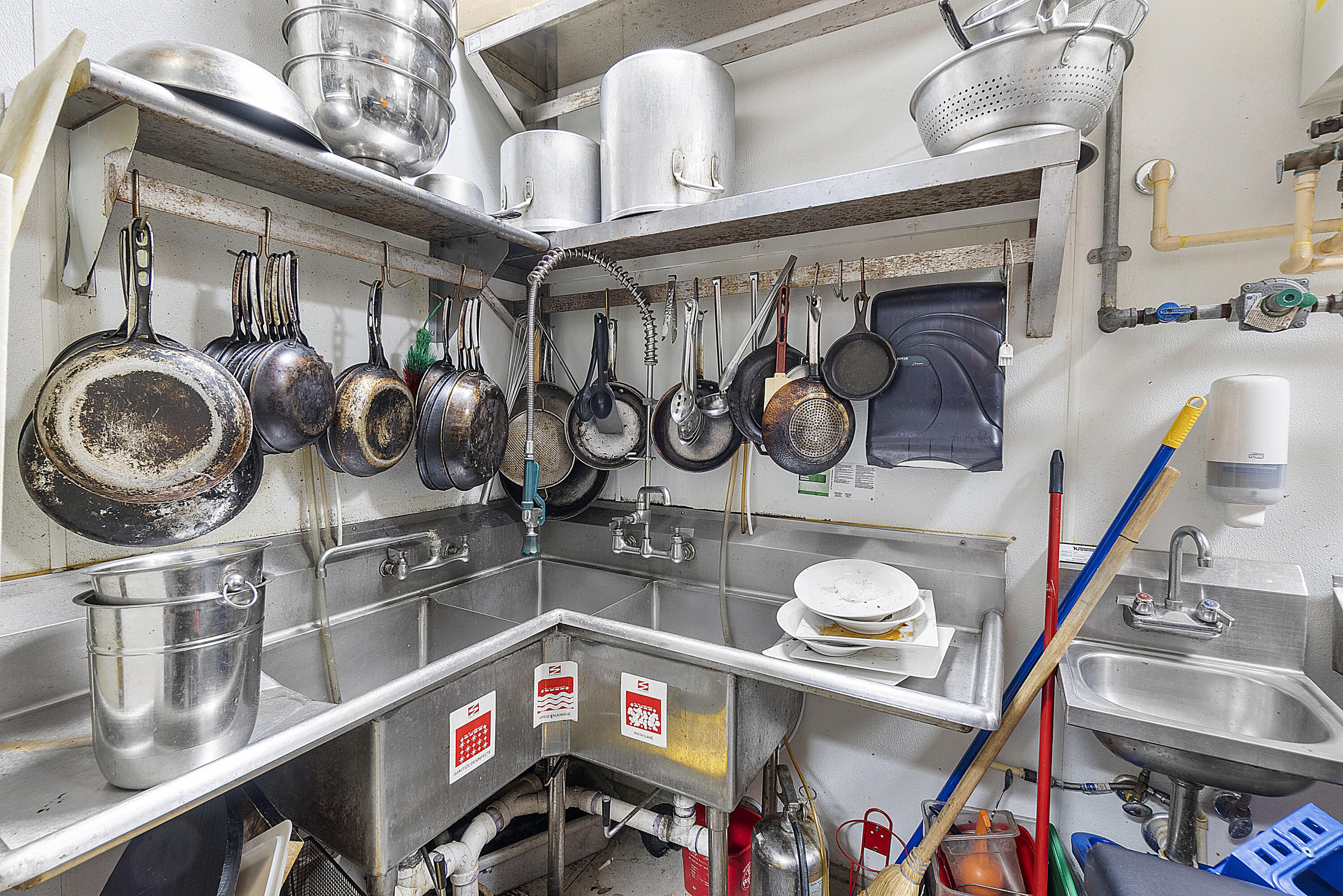 401 W Atlantic Avenue R8-R9