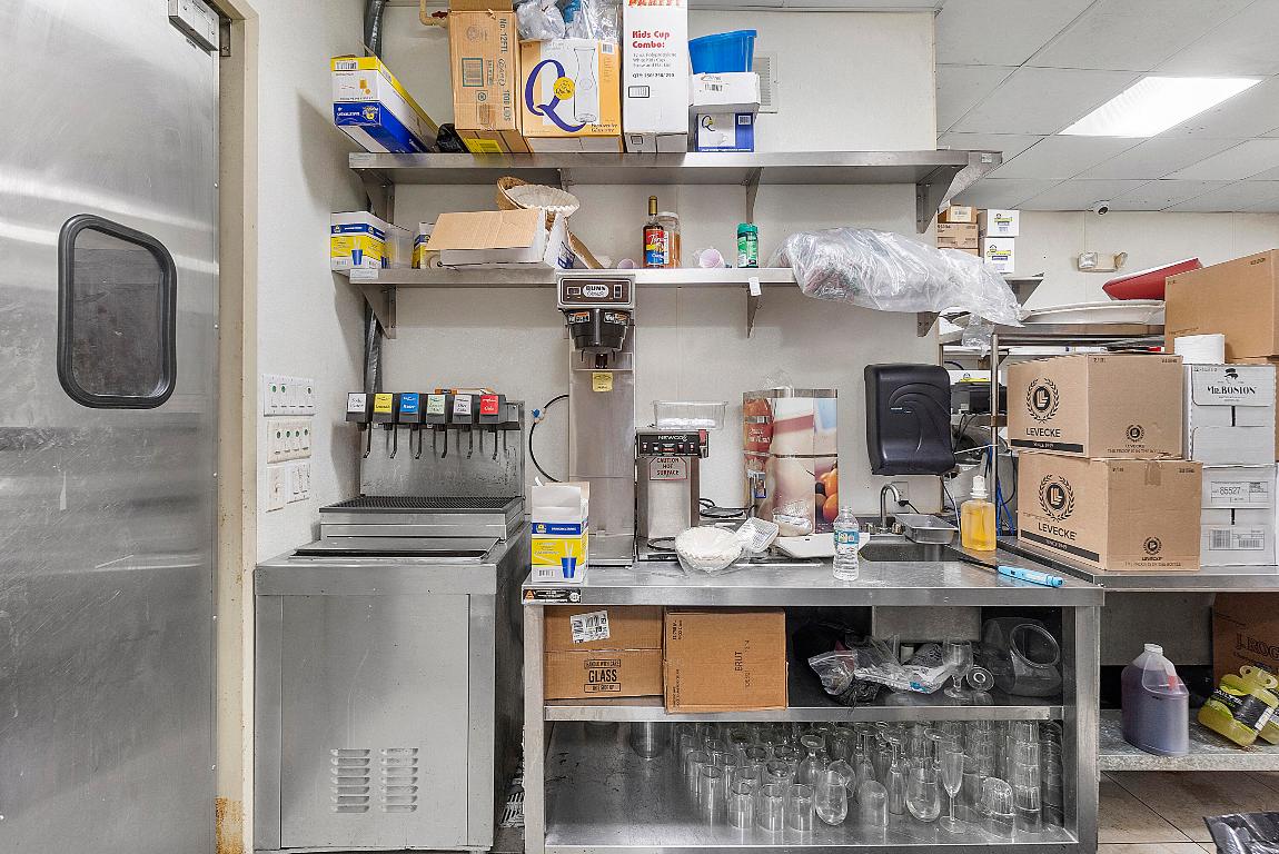 401 W Atlantic Avenue R8-R9