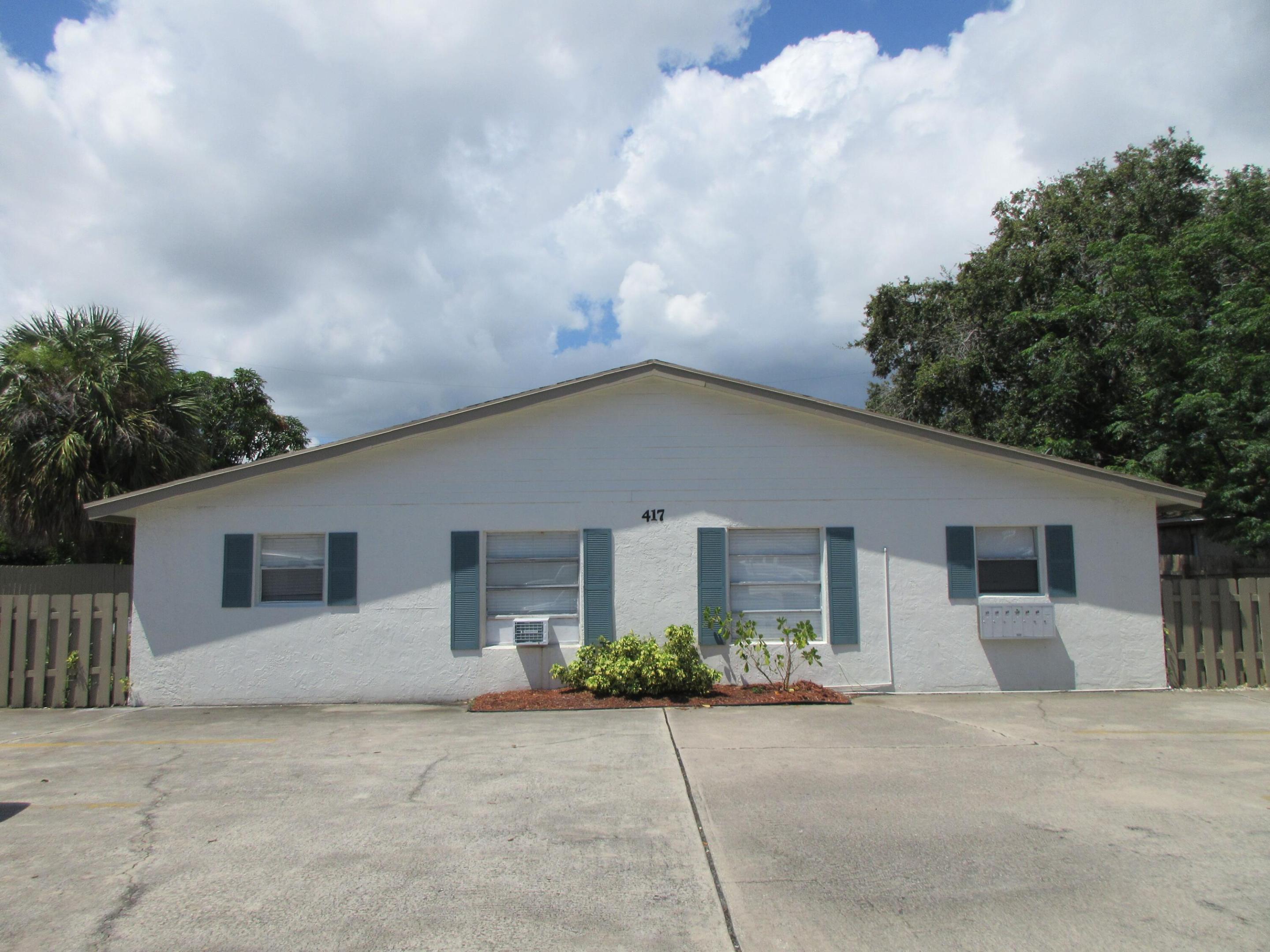 417 N E Street 35