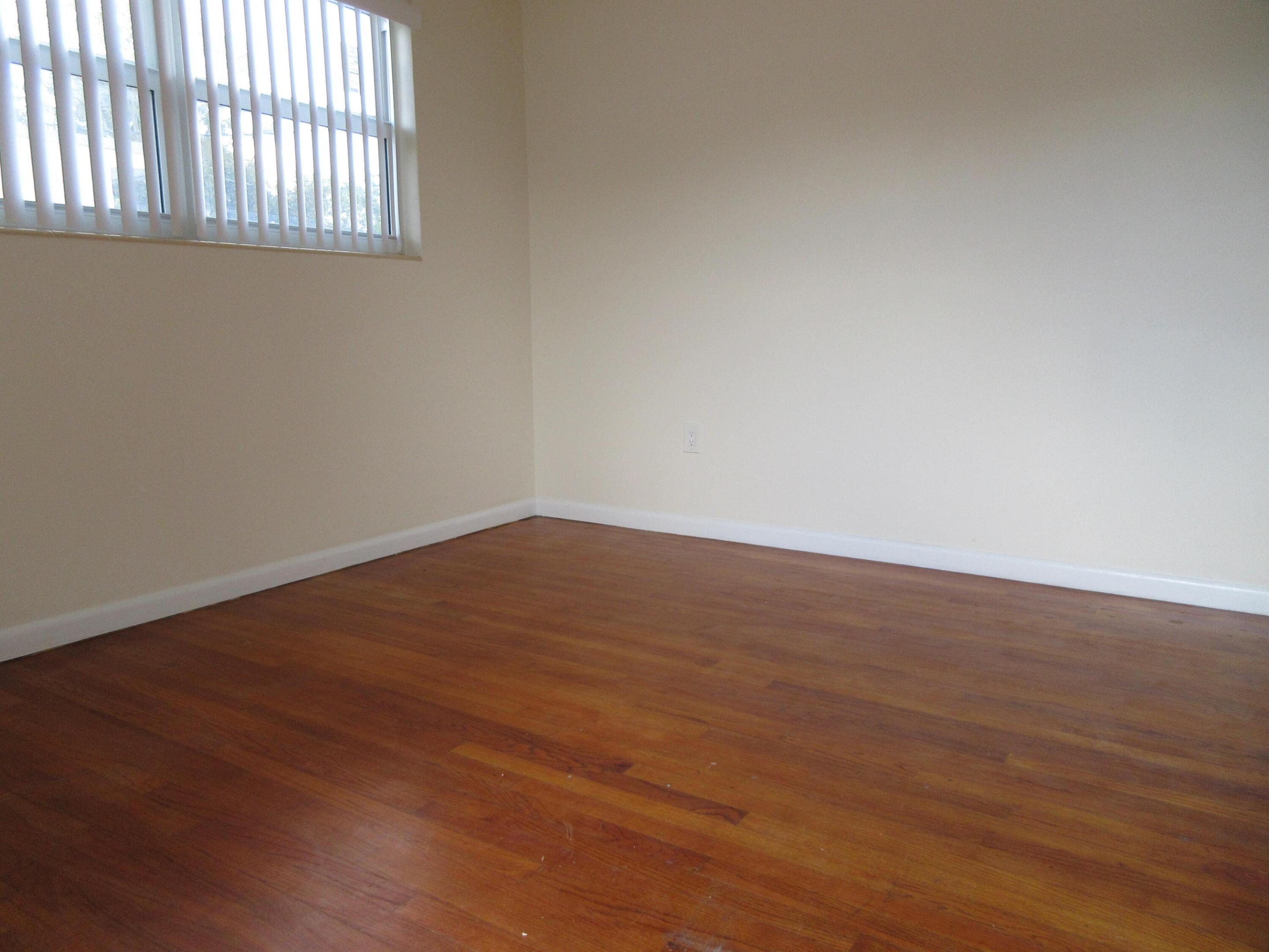 1238 17th Avenue N 2