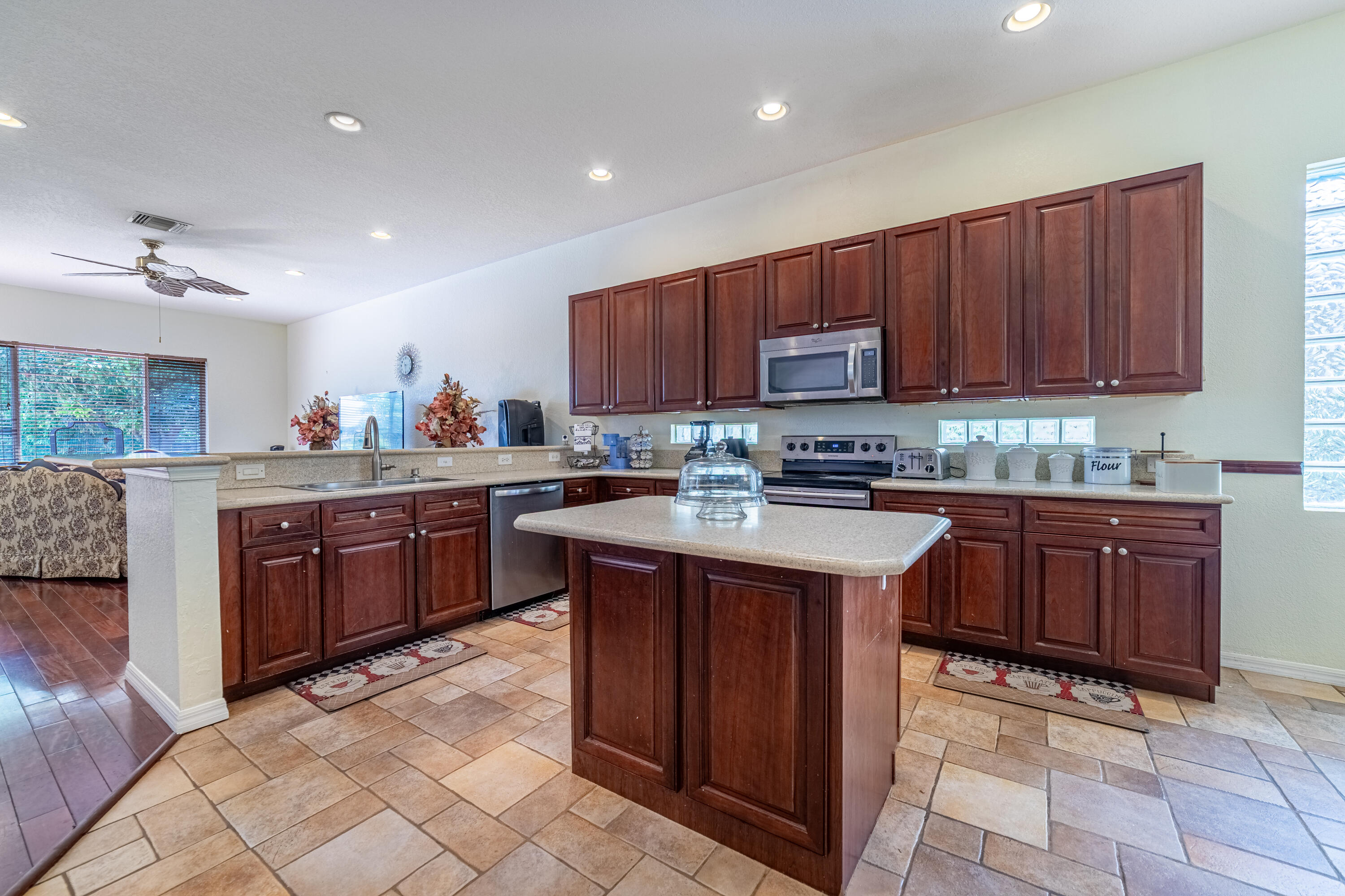132 Catania Way