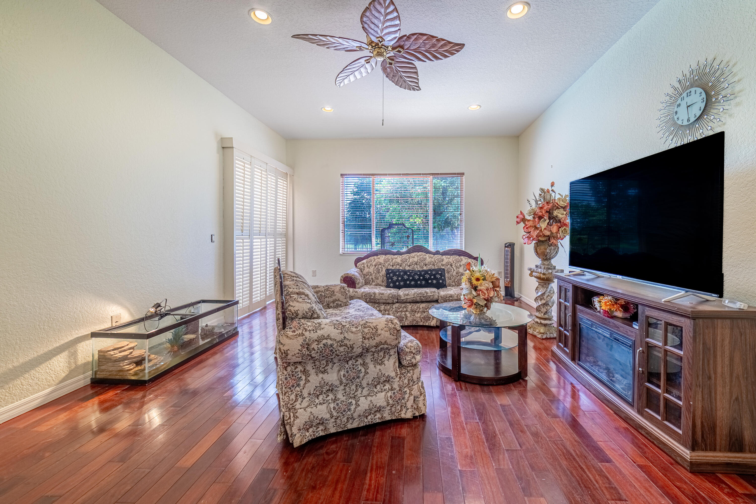 132 Catania Way