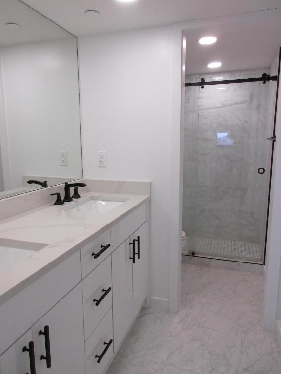 859 Jeffery Street 5040