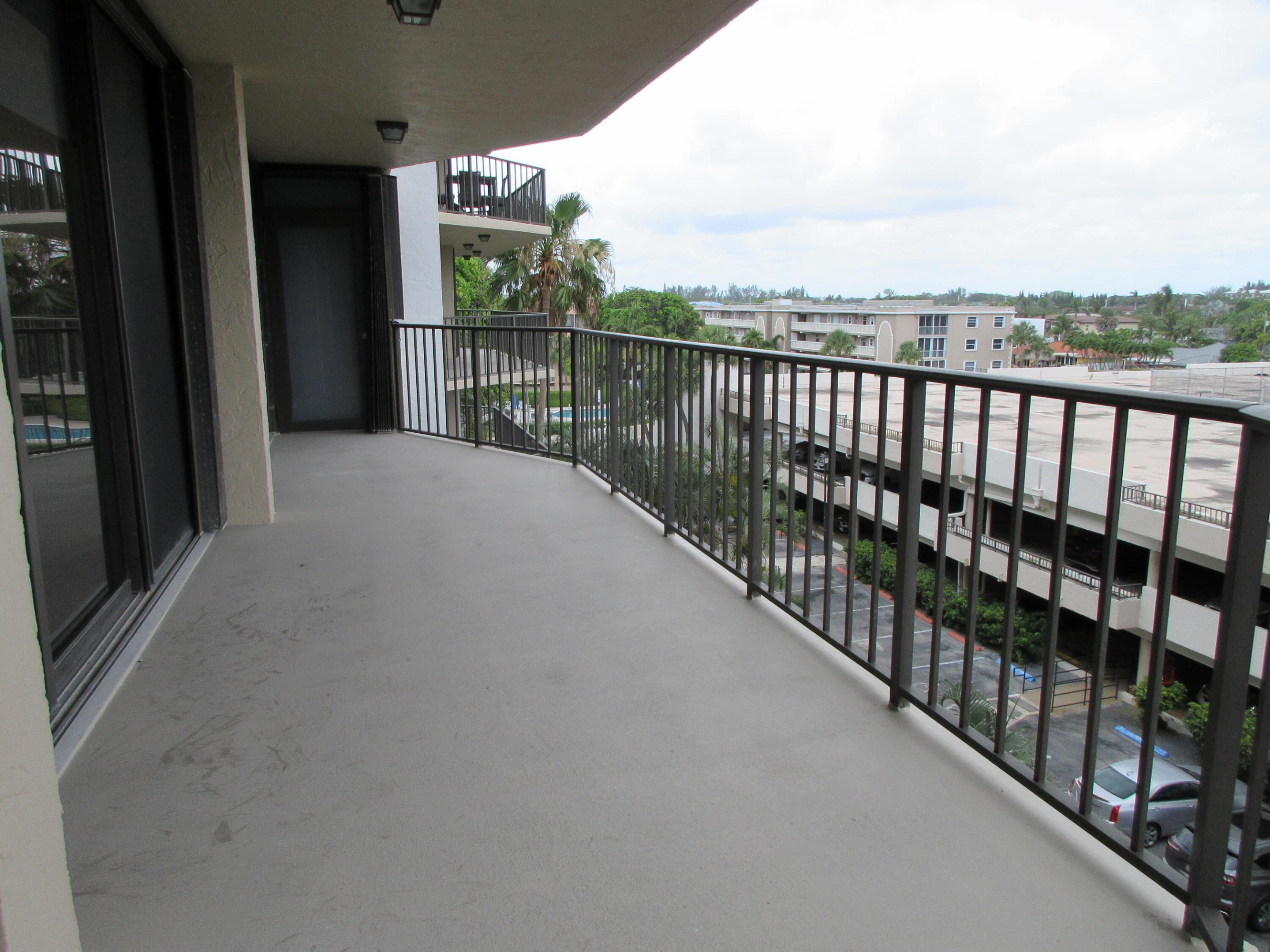 859 Jeffery Street 5040