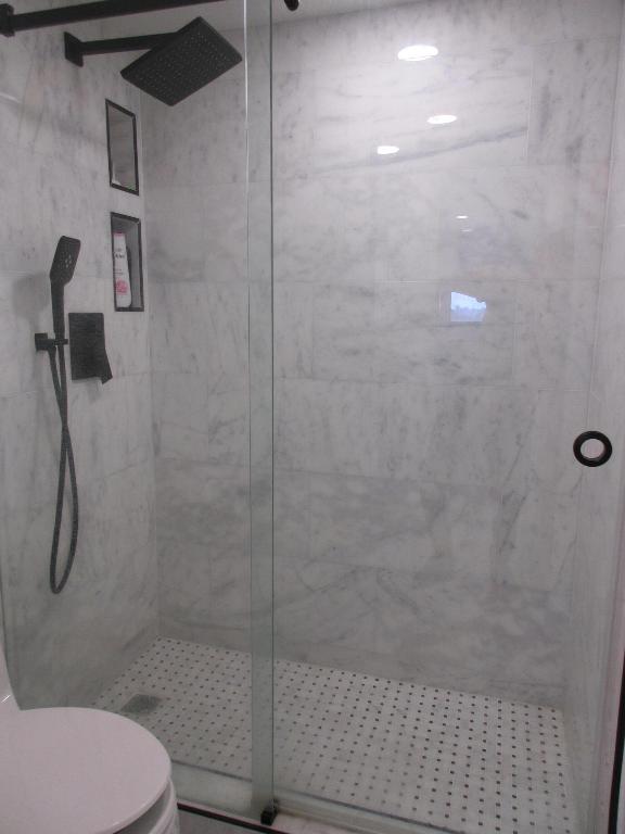 859 Jeffery Street 5040