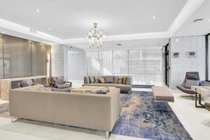 859 Jeffery Street 5040