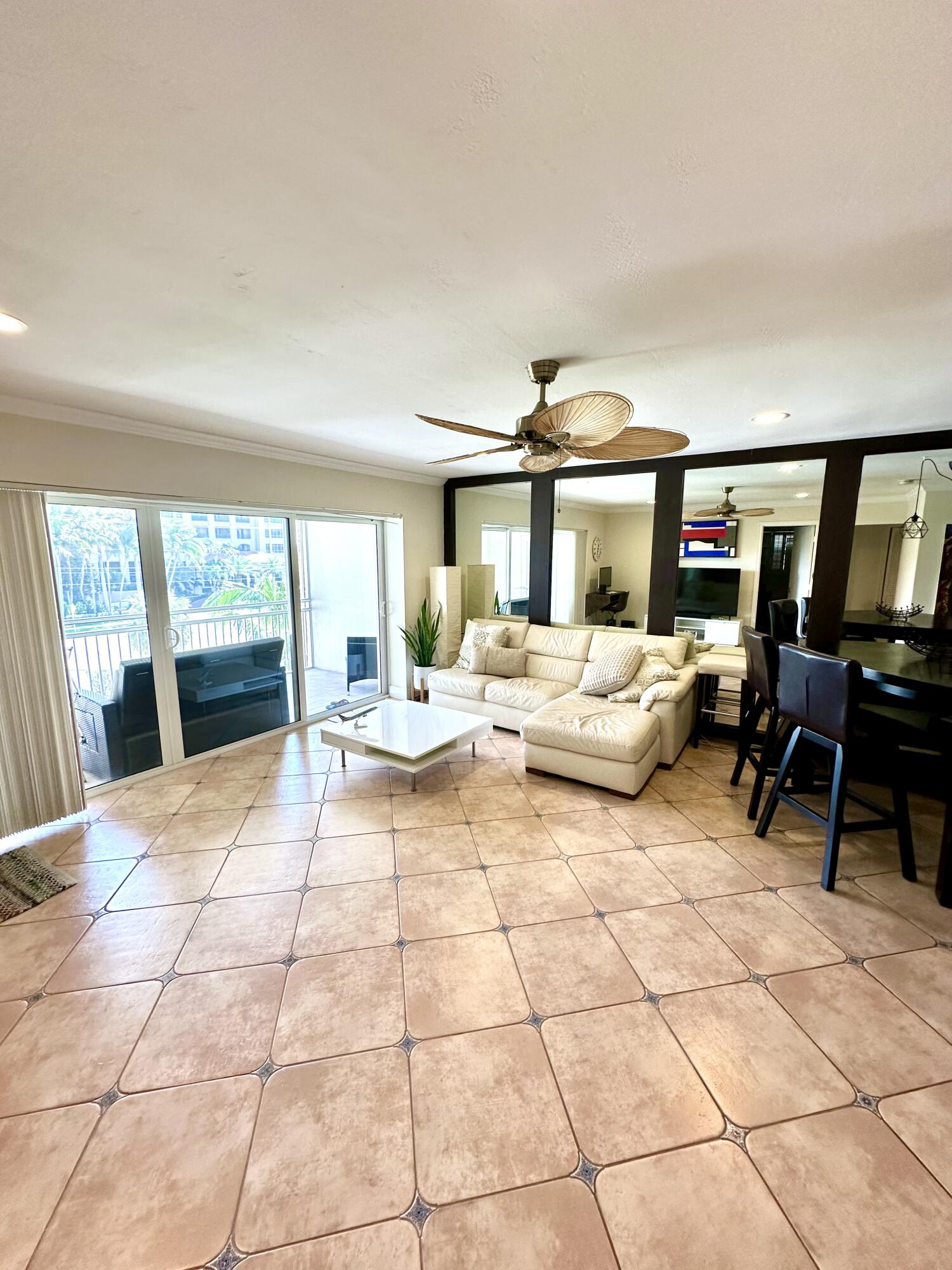 2501 S Ocean Boulevard 3040