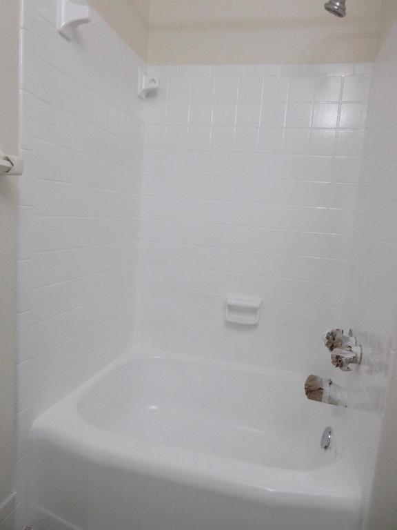 1234 17th Avenue N 4