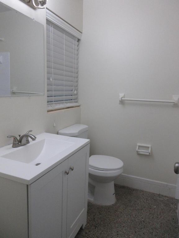 1234 17th Avenue N 4