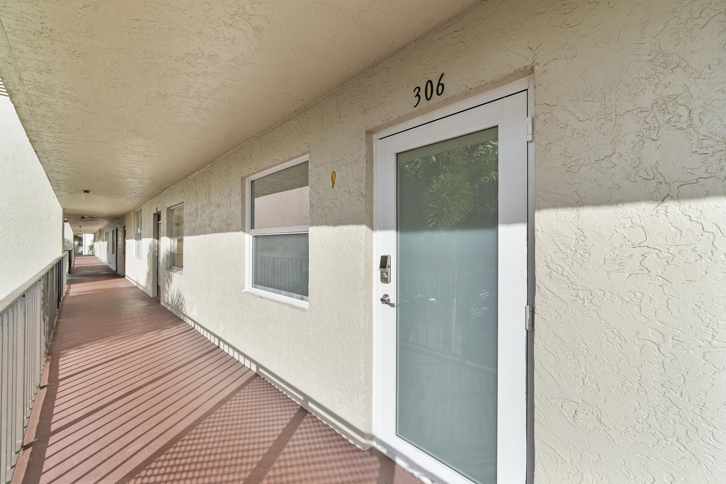 27 Abbey Lane 306