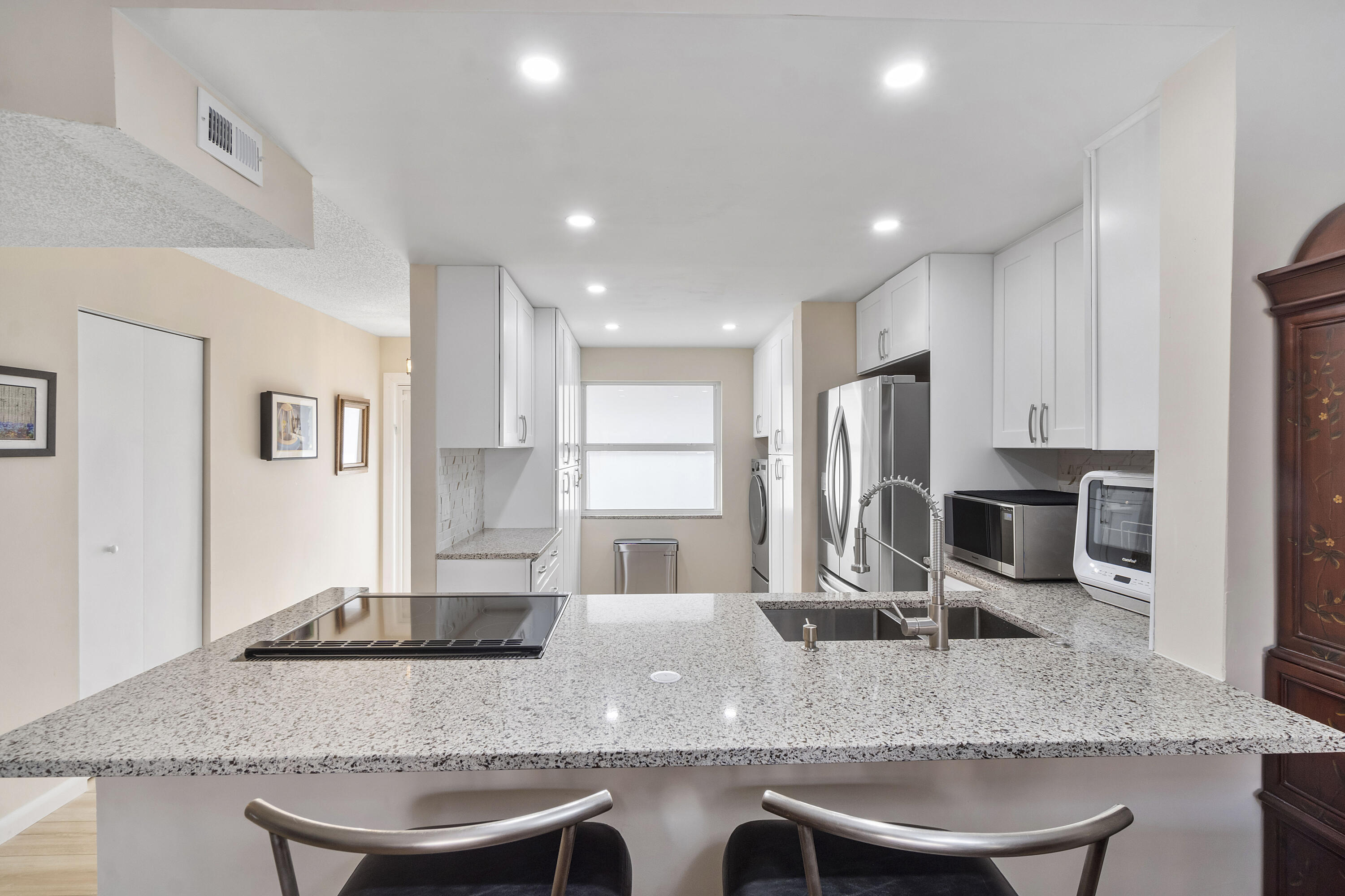 27 Abbey Lane 306