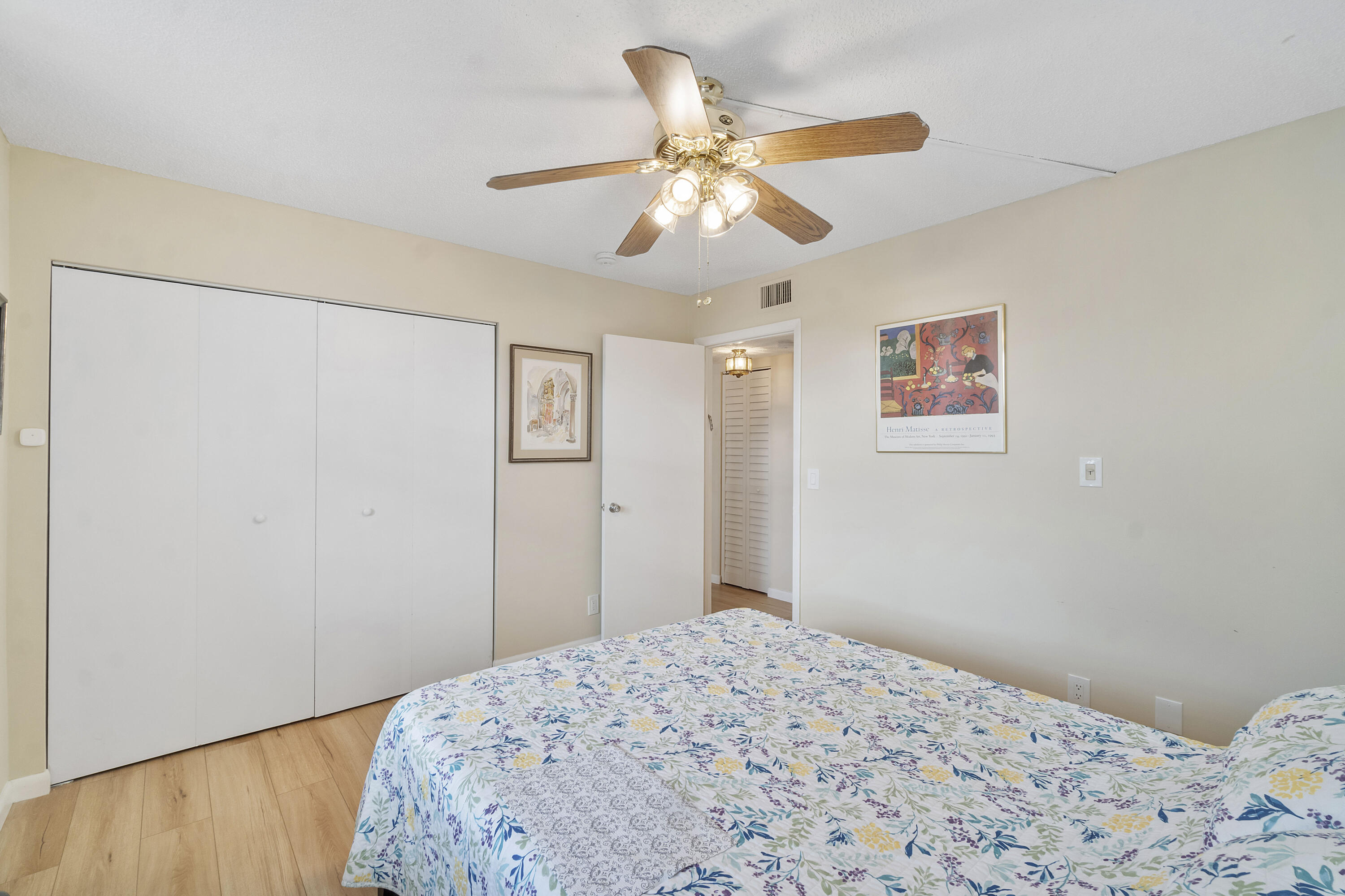 27 Abbey Lane 306