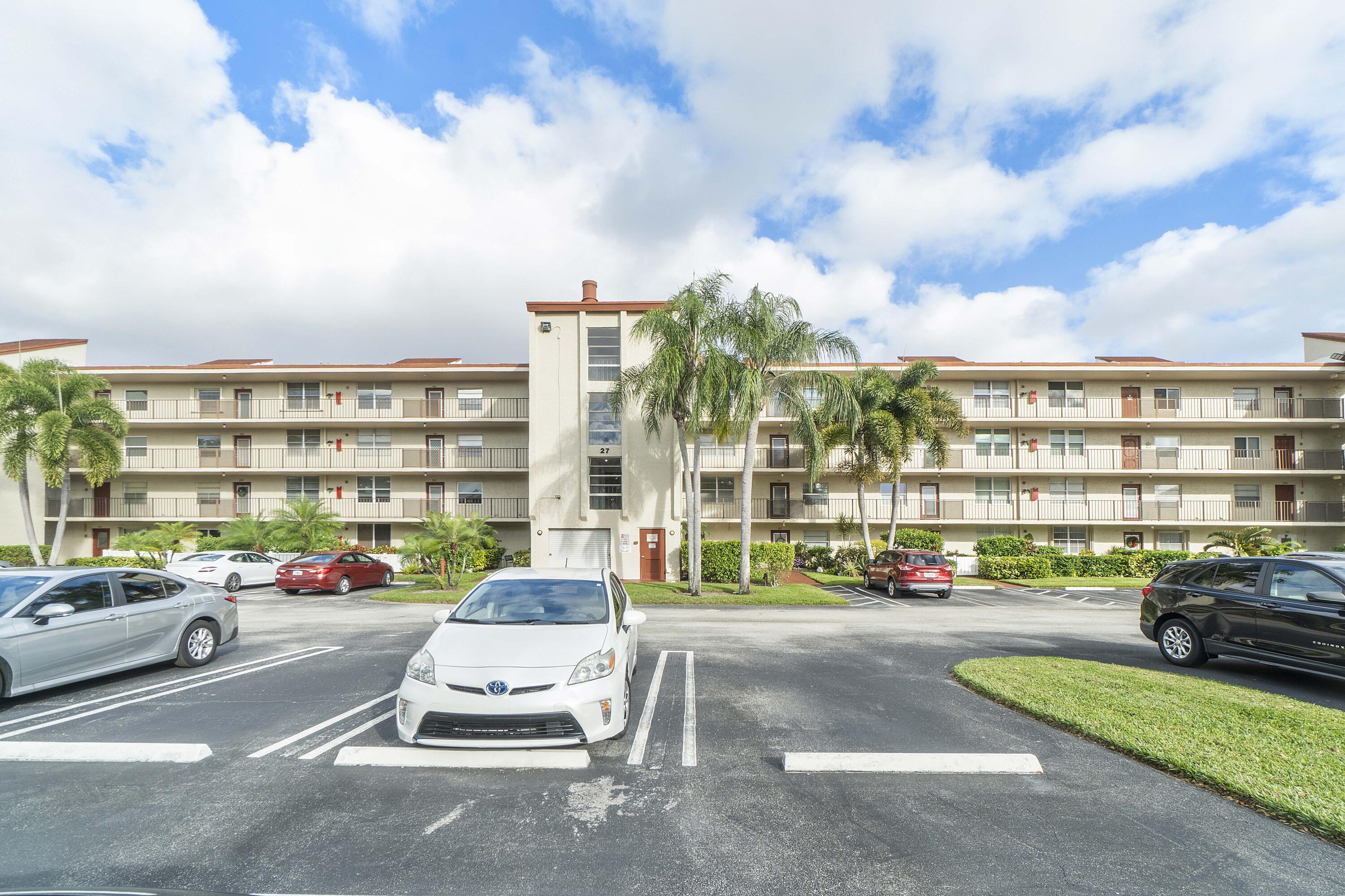 27 Abbey Lane 306