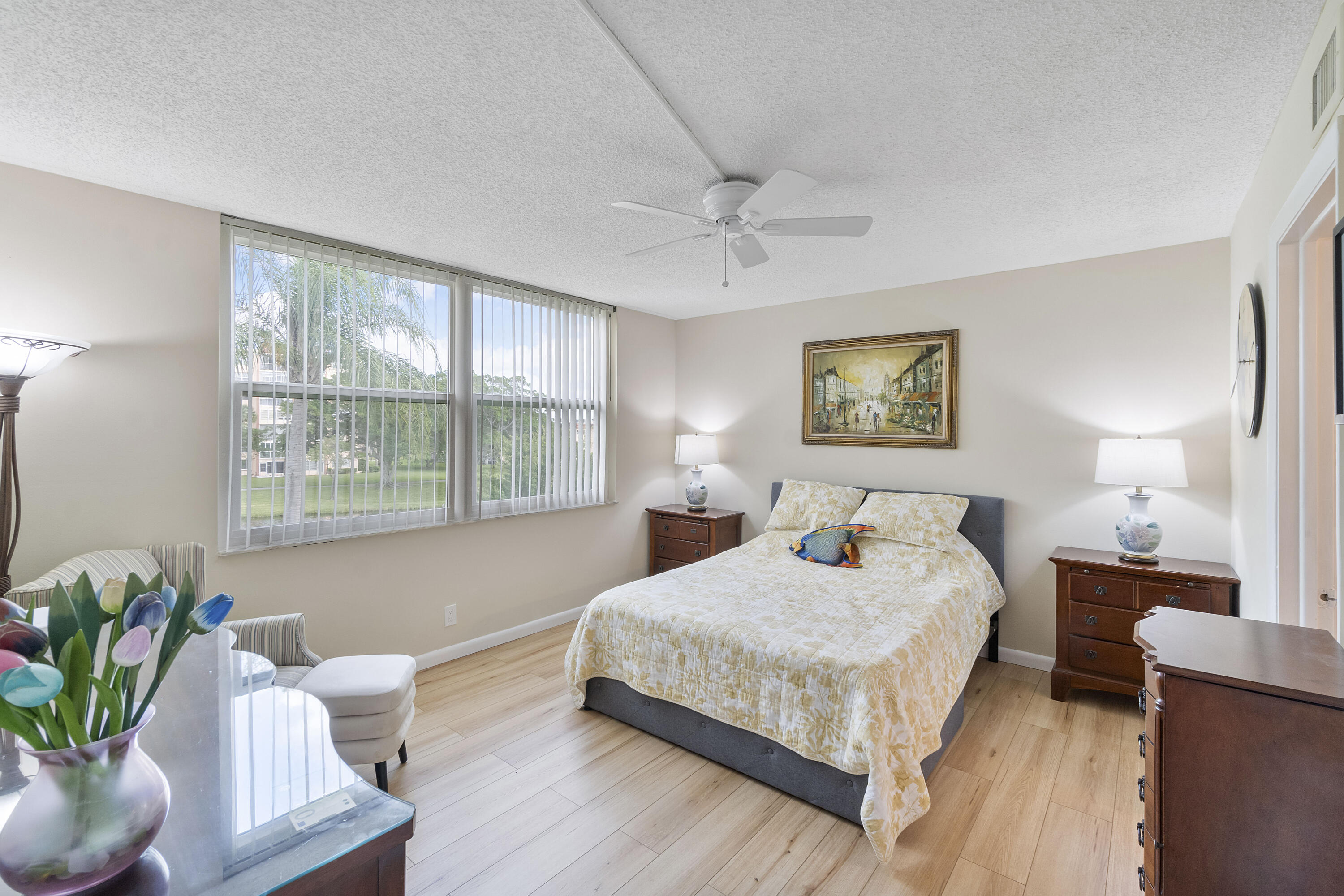 27 Abbey Lane 306