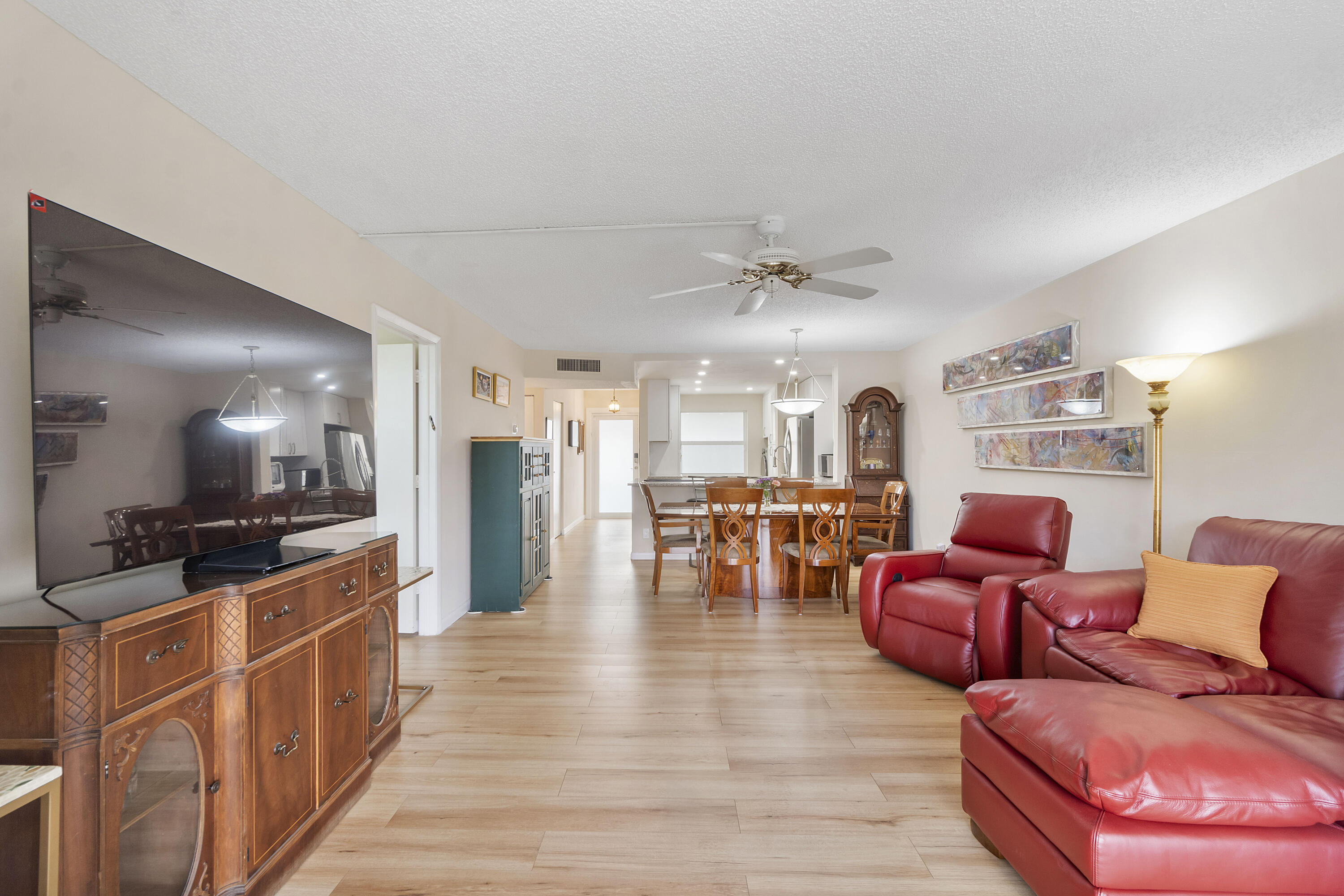 27 Abbey Lane 306