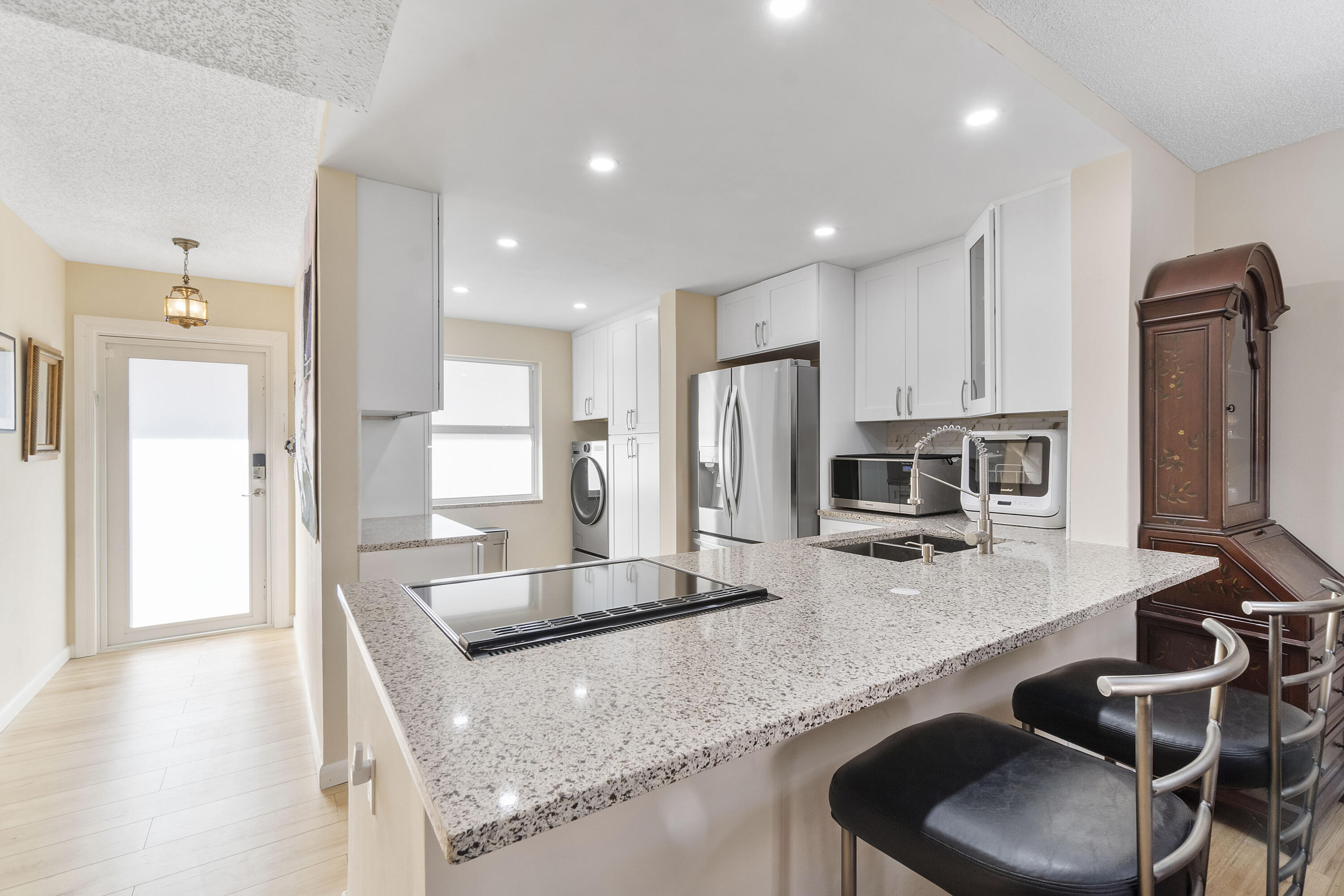 27 Abbey Lane 306