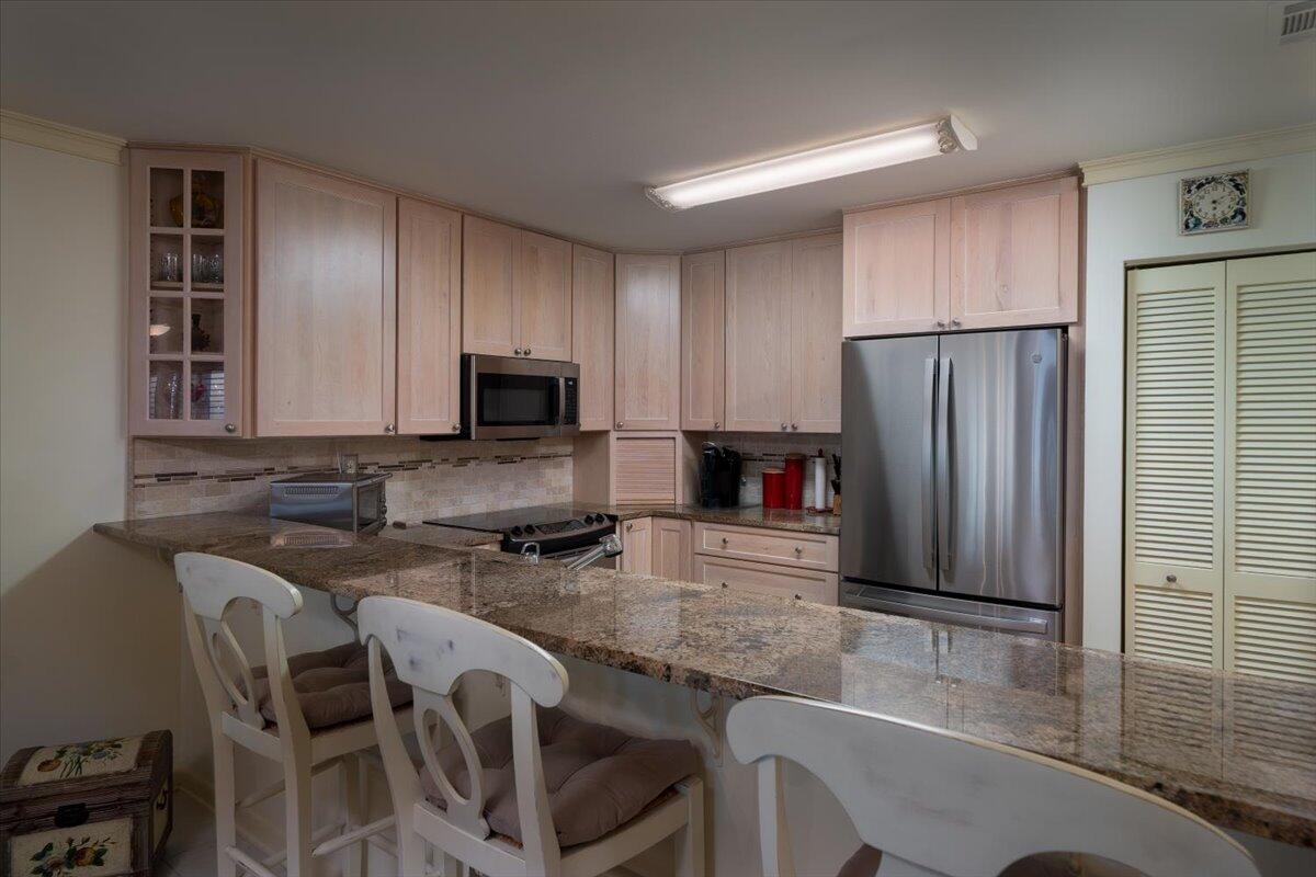9002 Palmetto Drive # 112