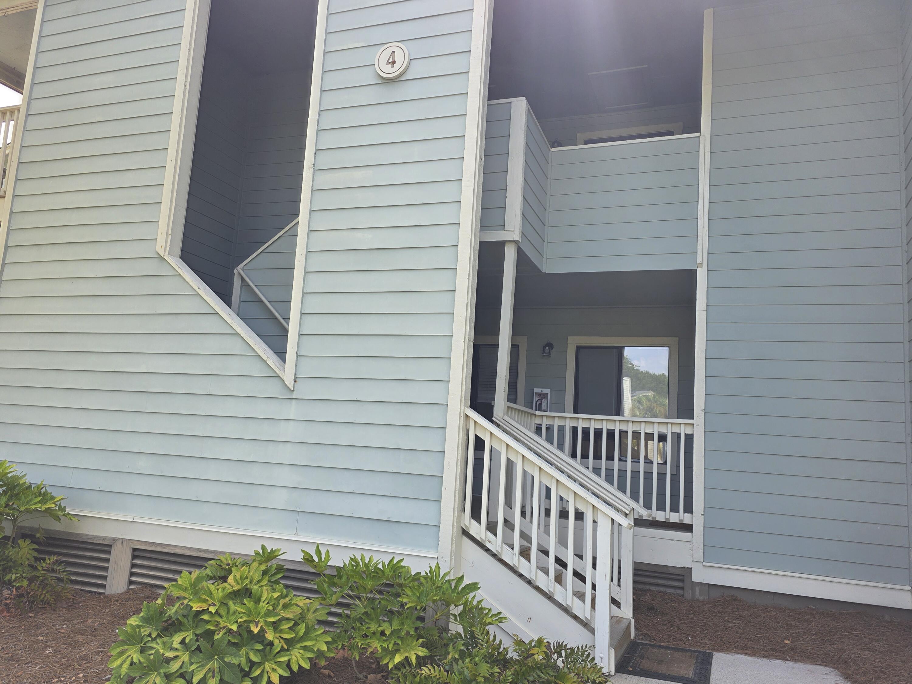 1481 Center Street # 405