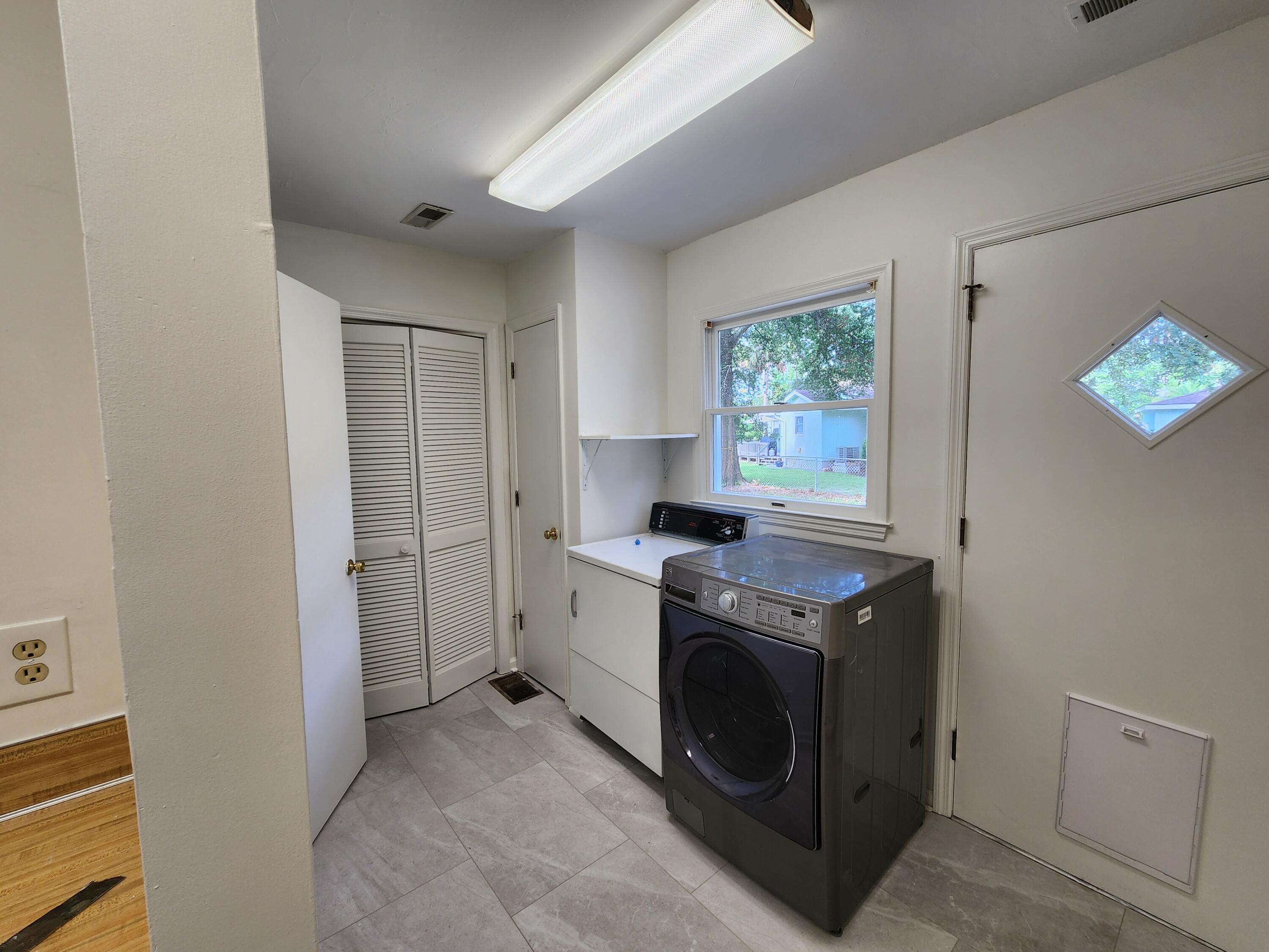 3 Chapman Avenue