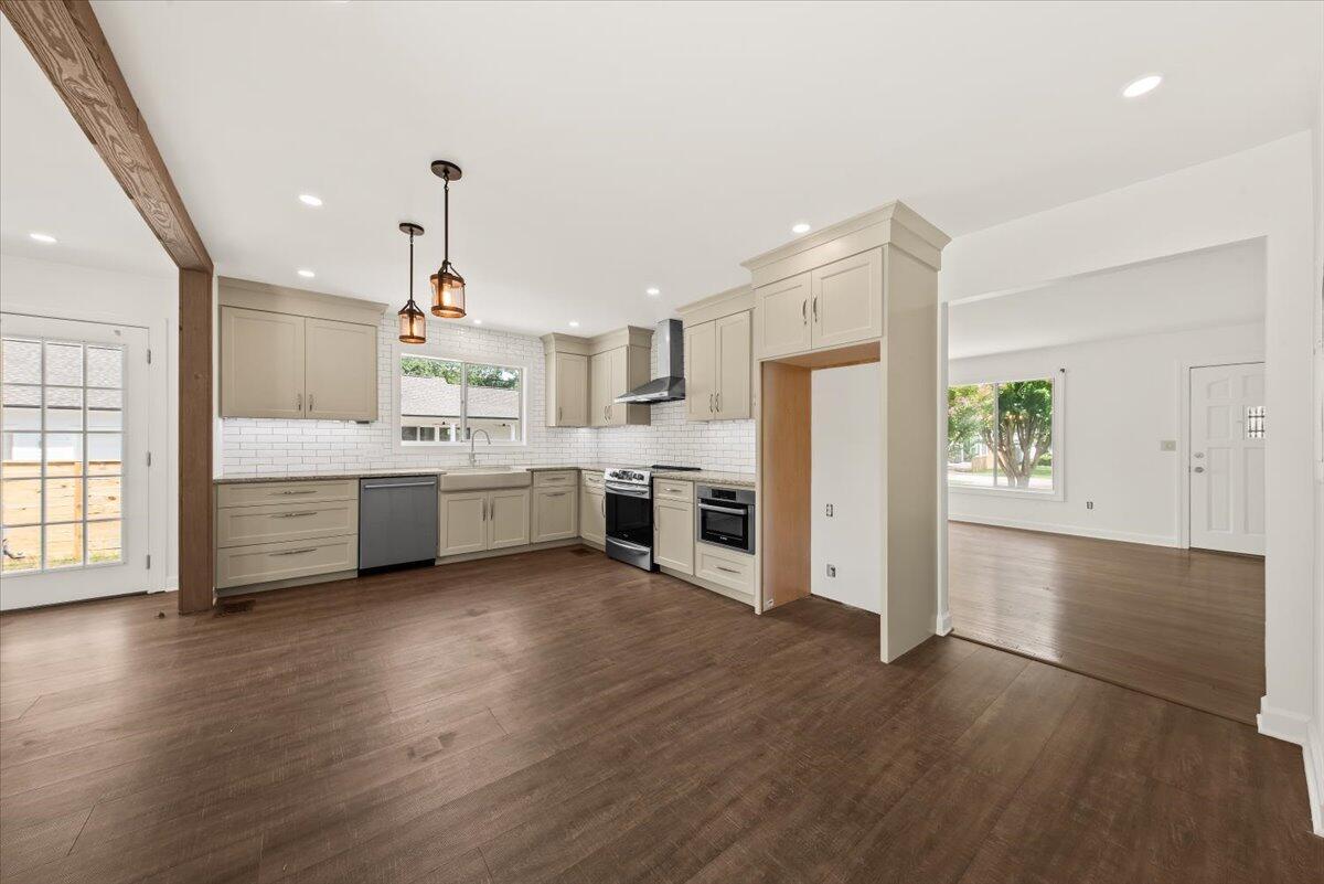912 Kincade Drive