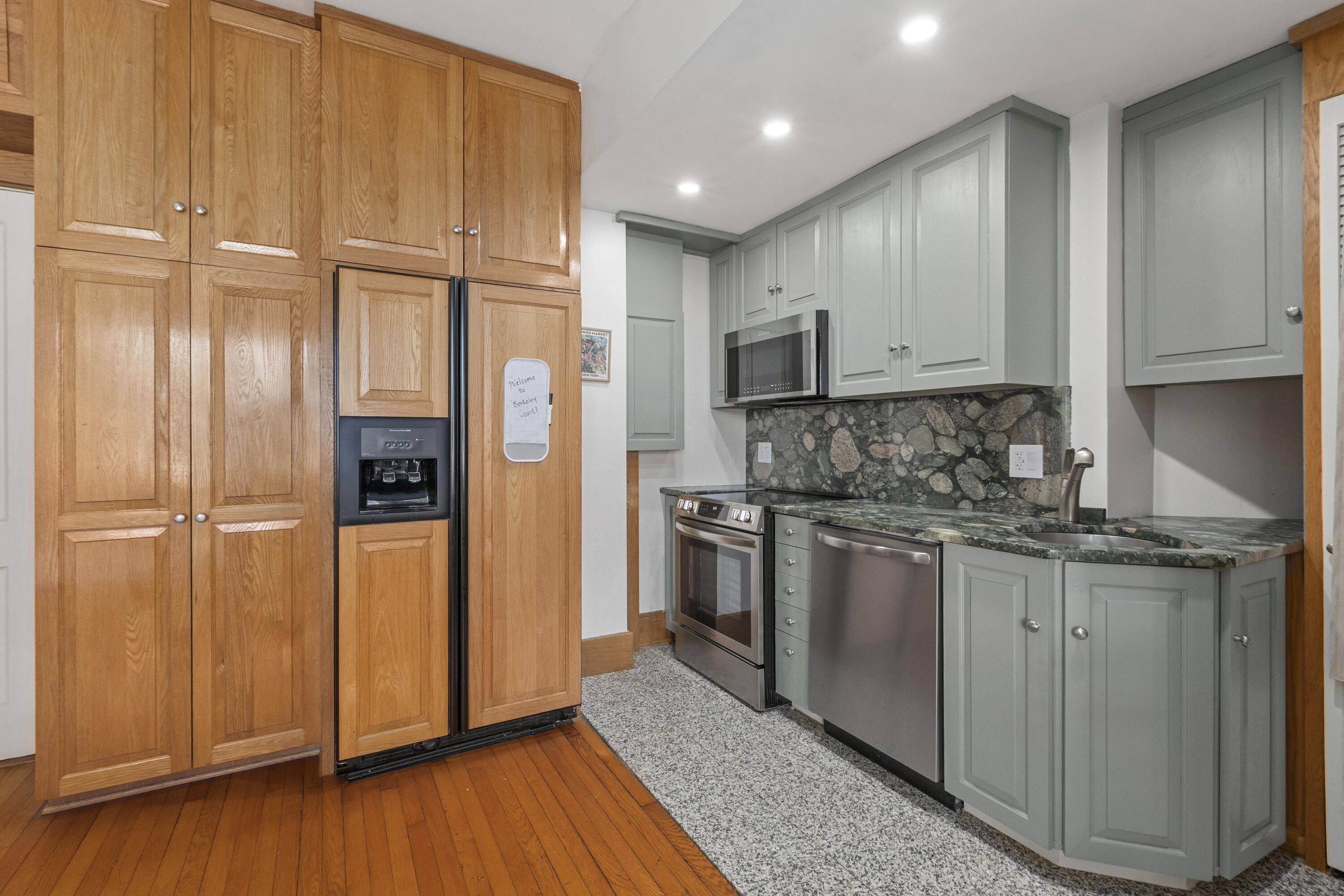 63 Rutledge Avenue # 10