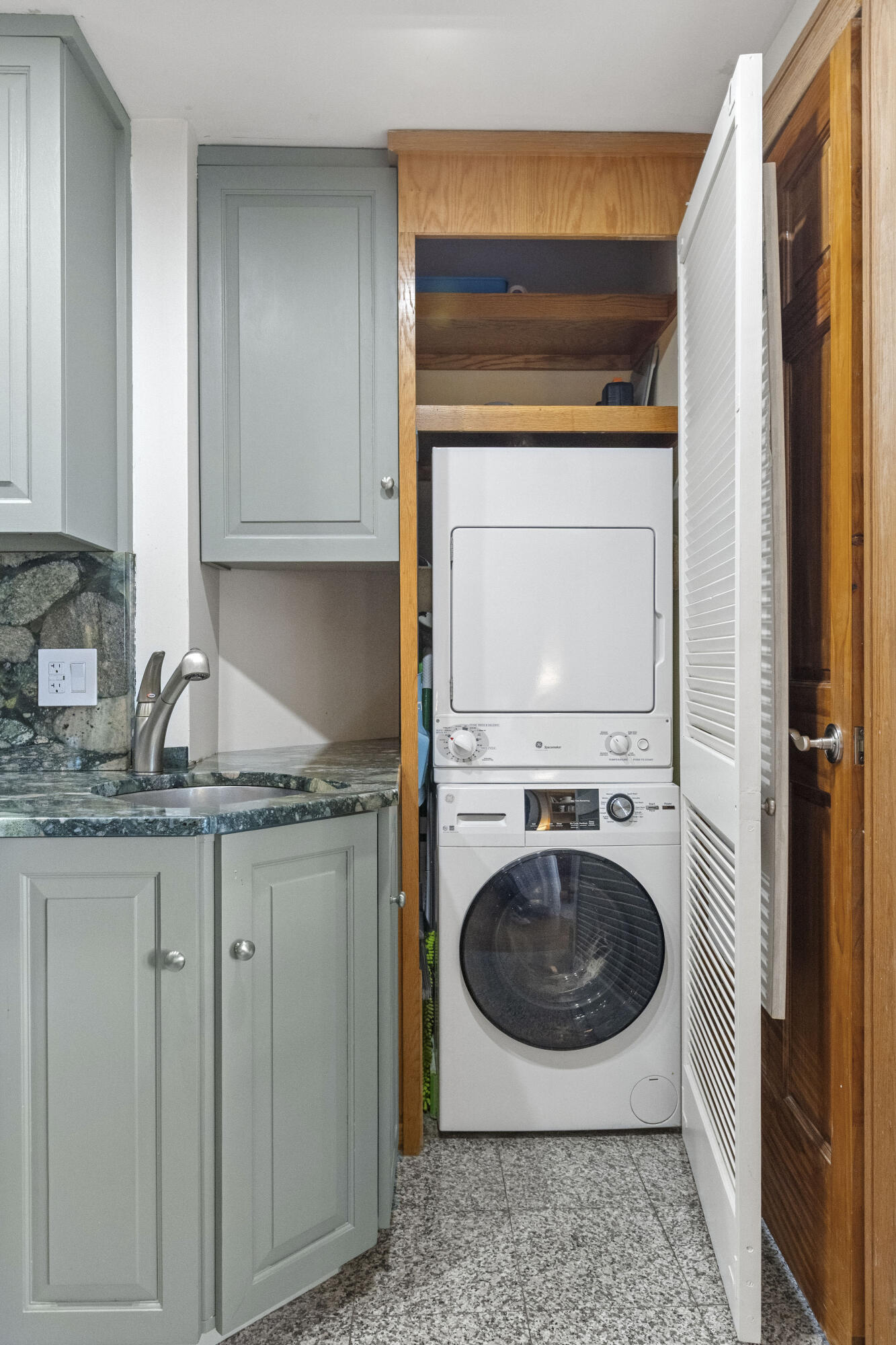 63 Rutledge Avenue # 10