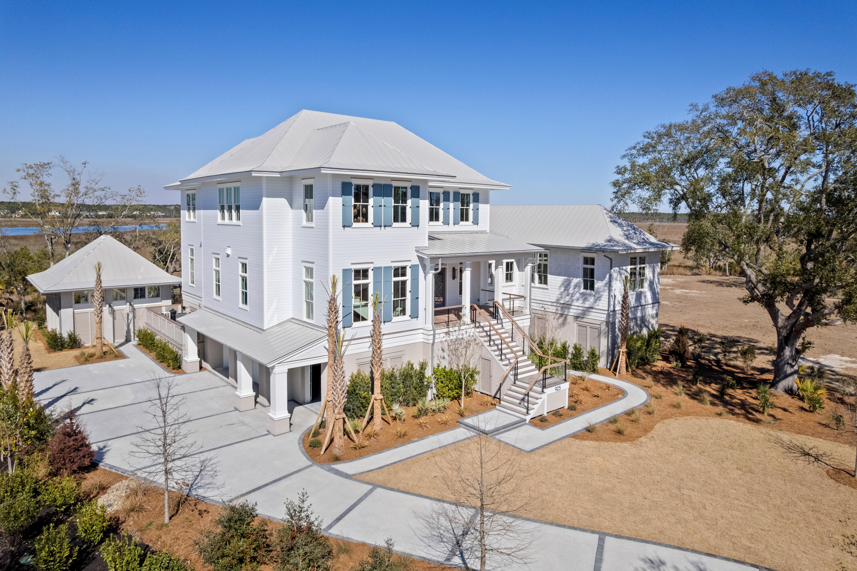 925 Fish Camp Road