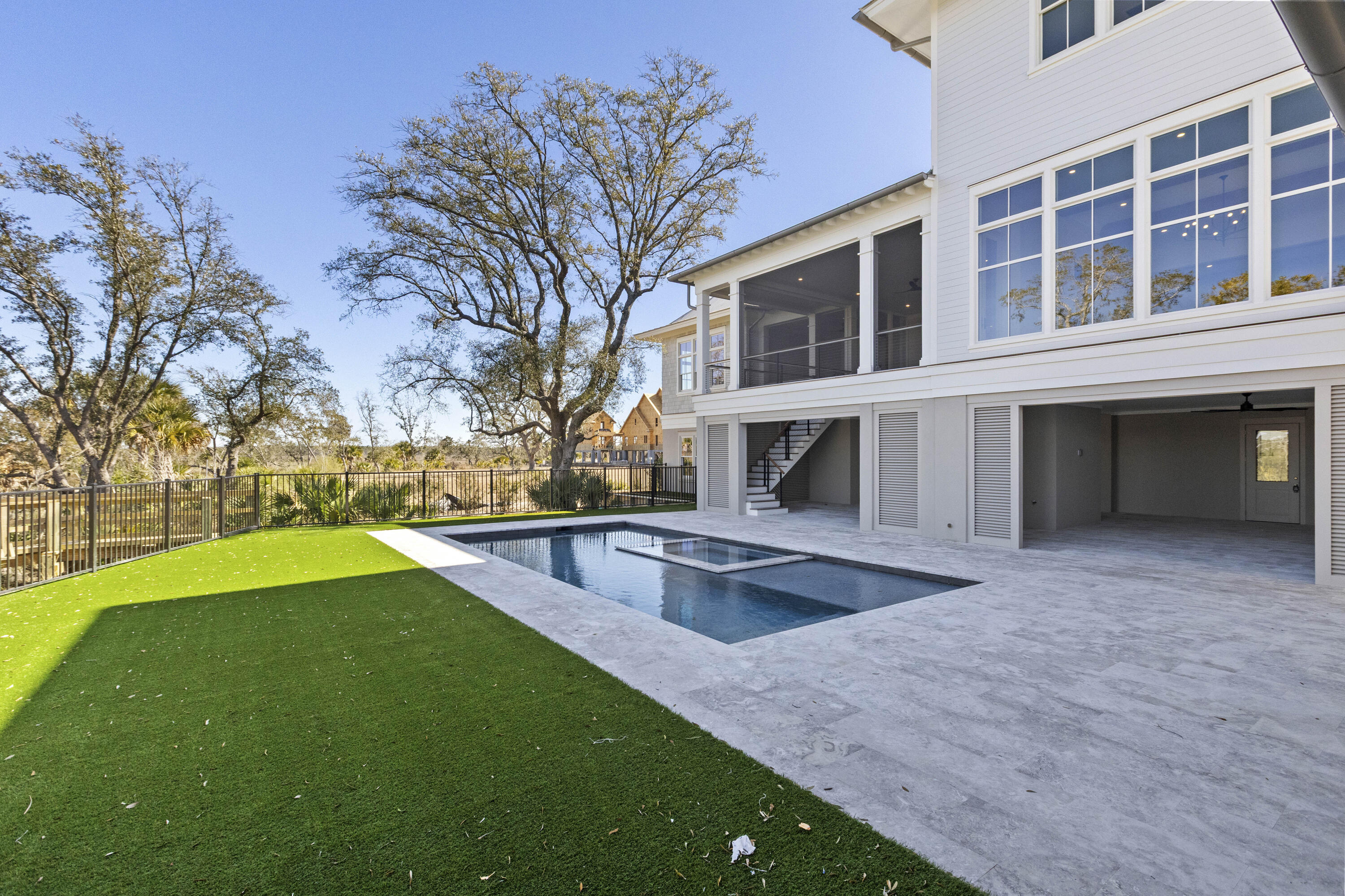 925 Fish Camp Road