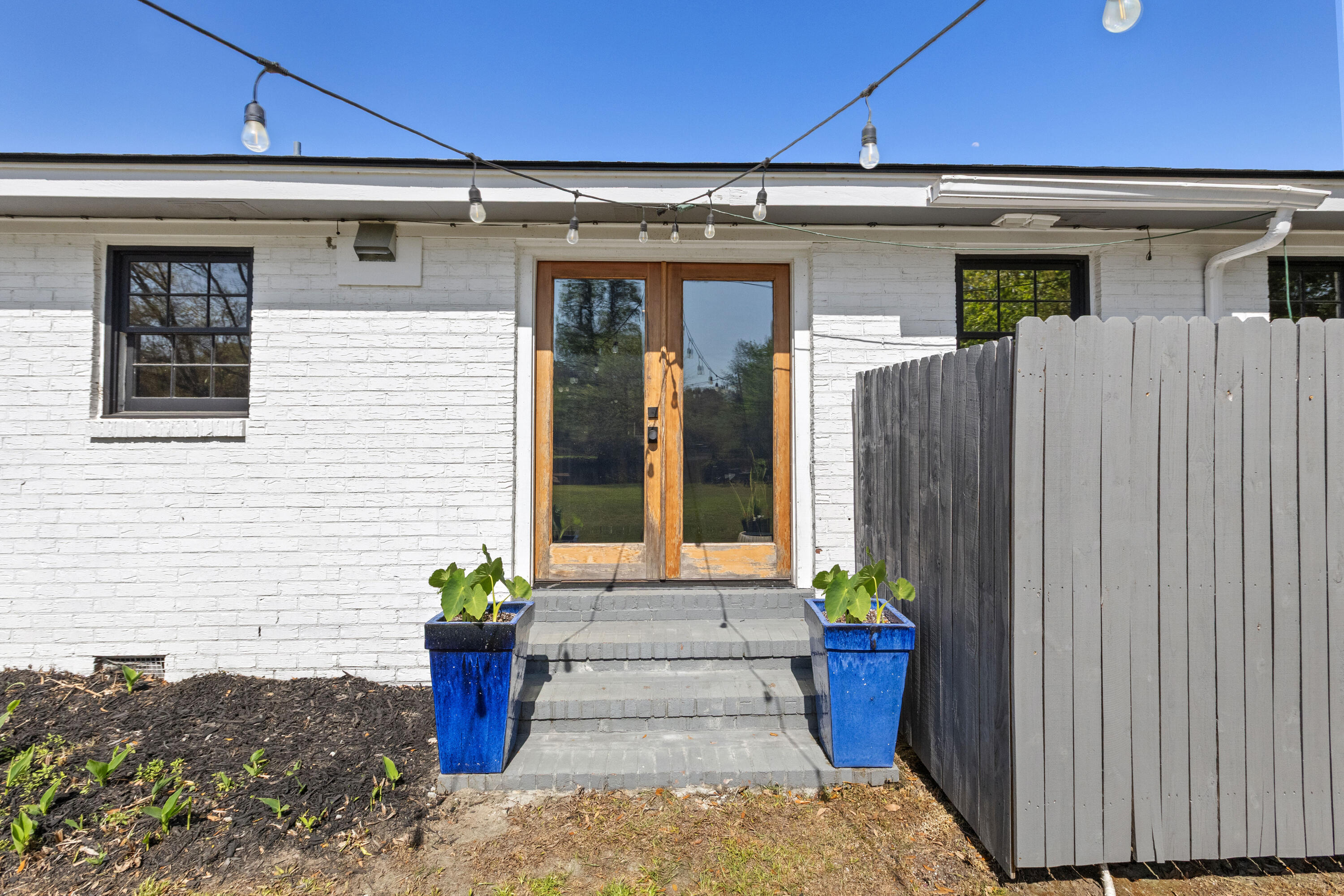 1089 Harbor View Road