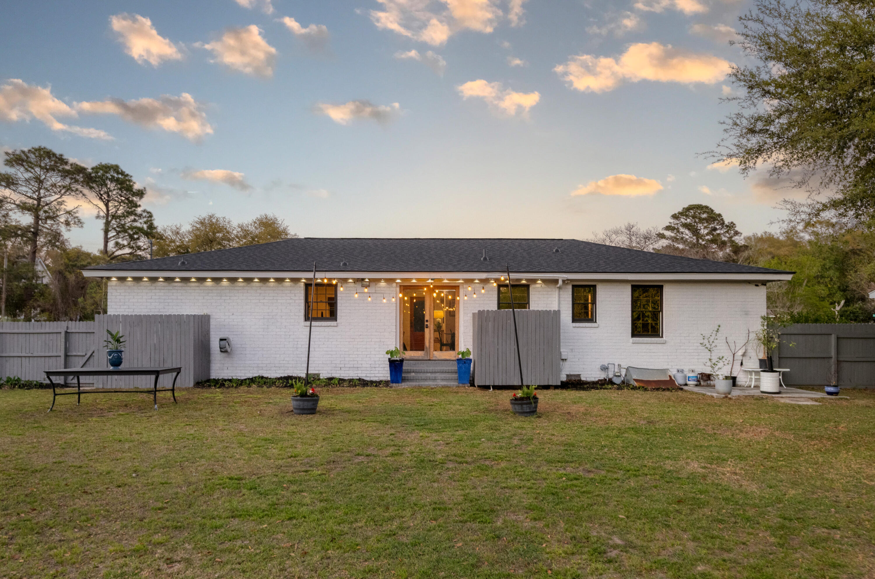 1089 Harbor View Road