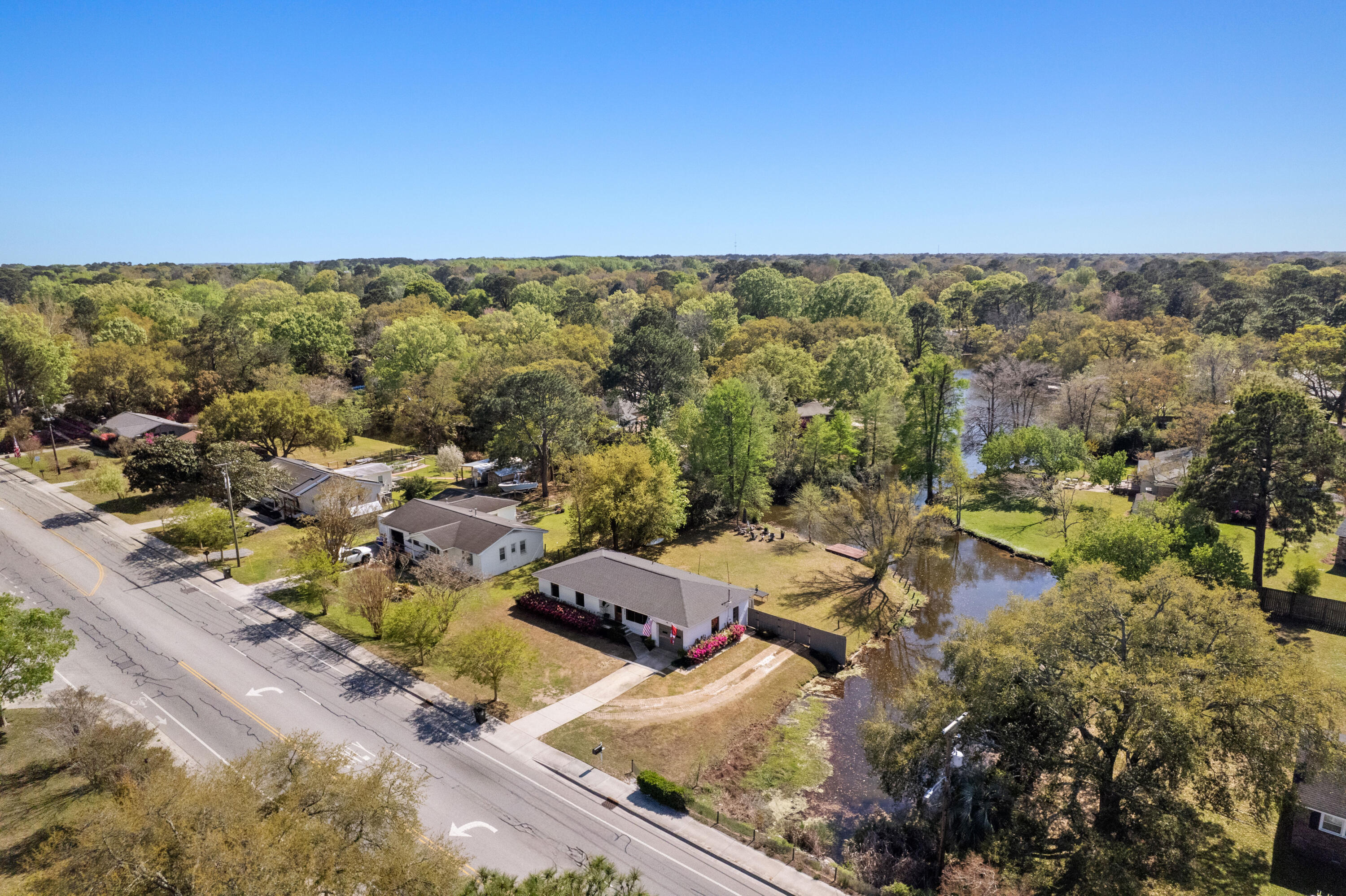 1089 Harbor View Road