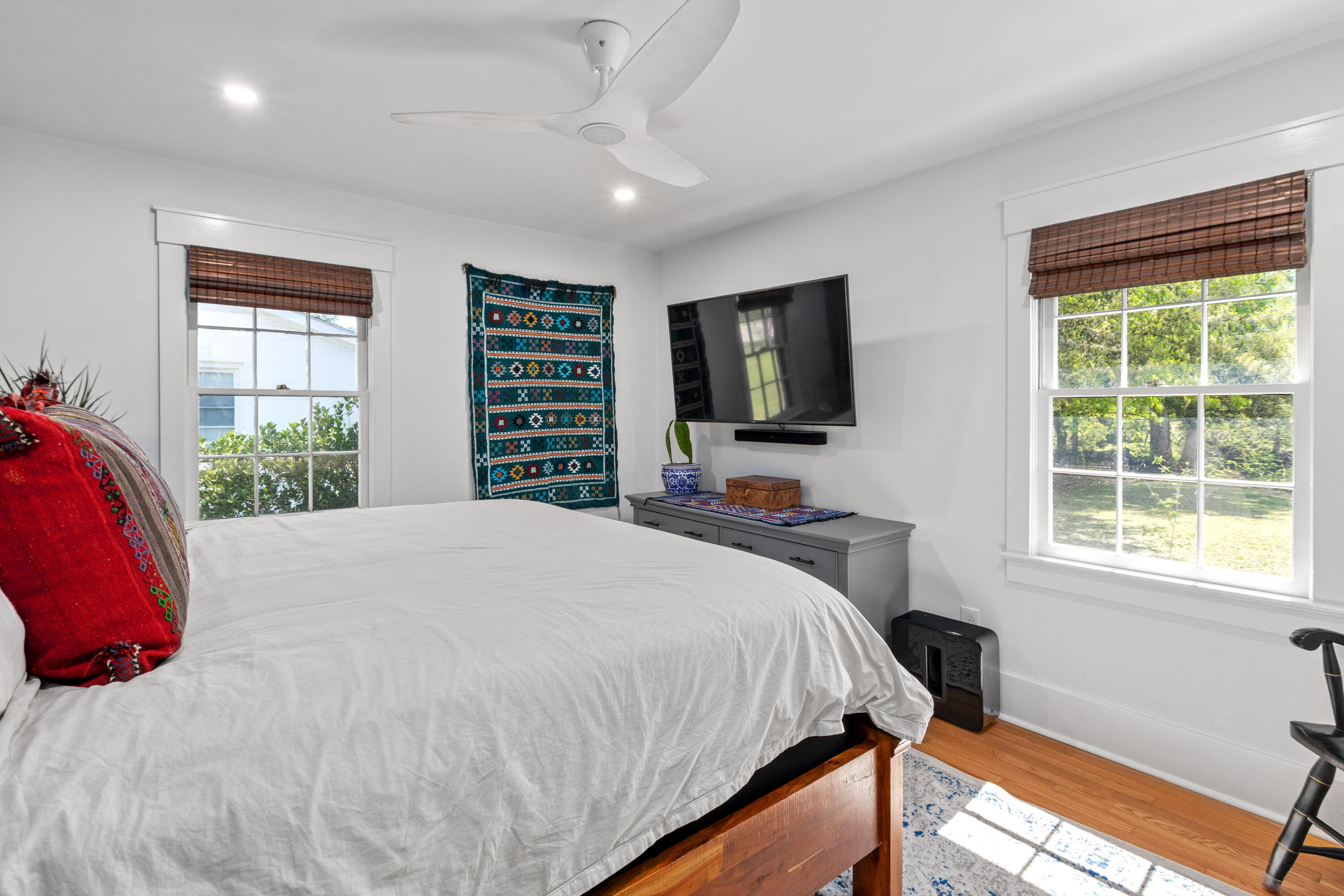 1089 Harbor View Road