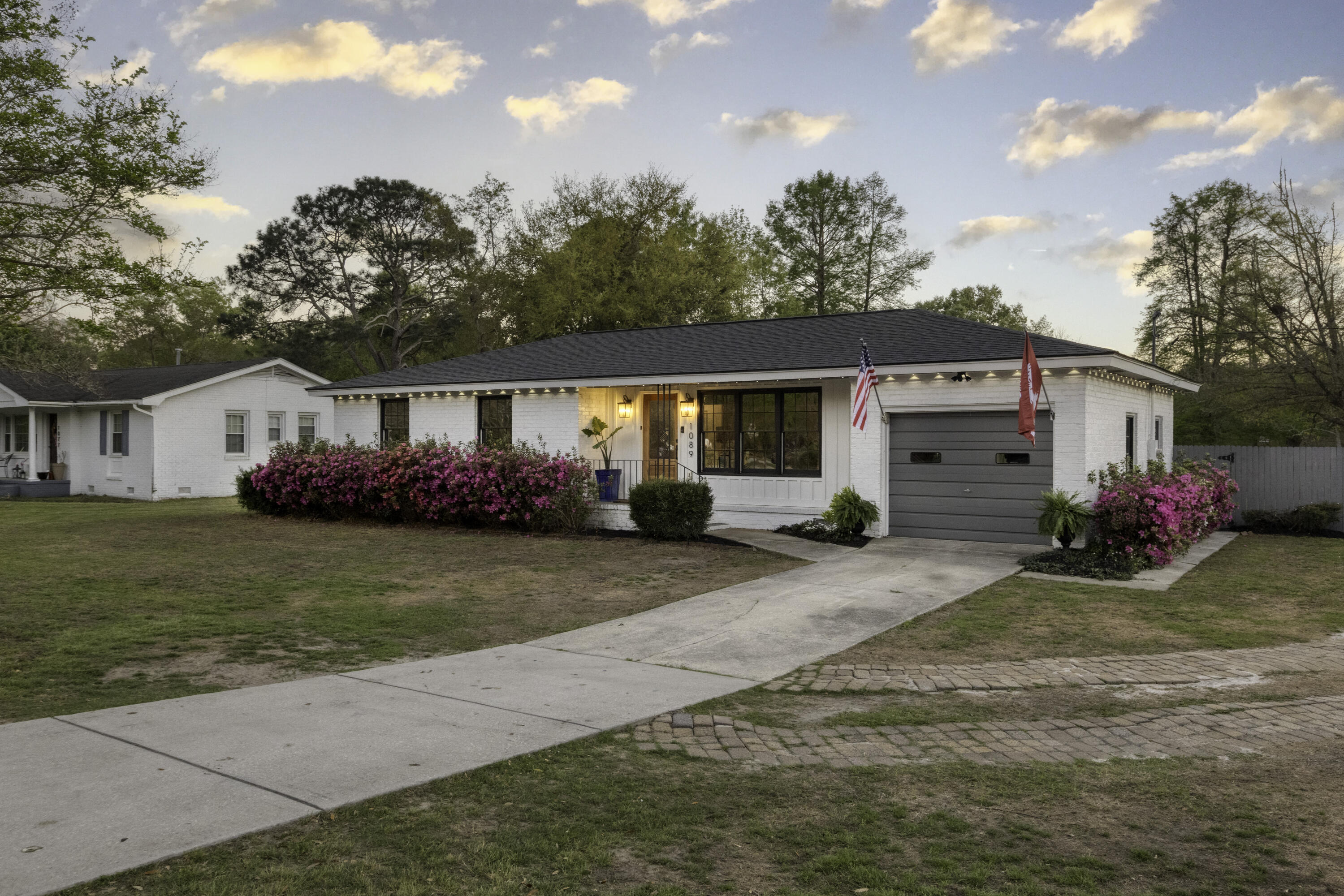 1089 Harbor View Road