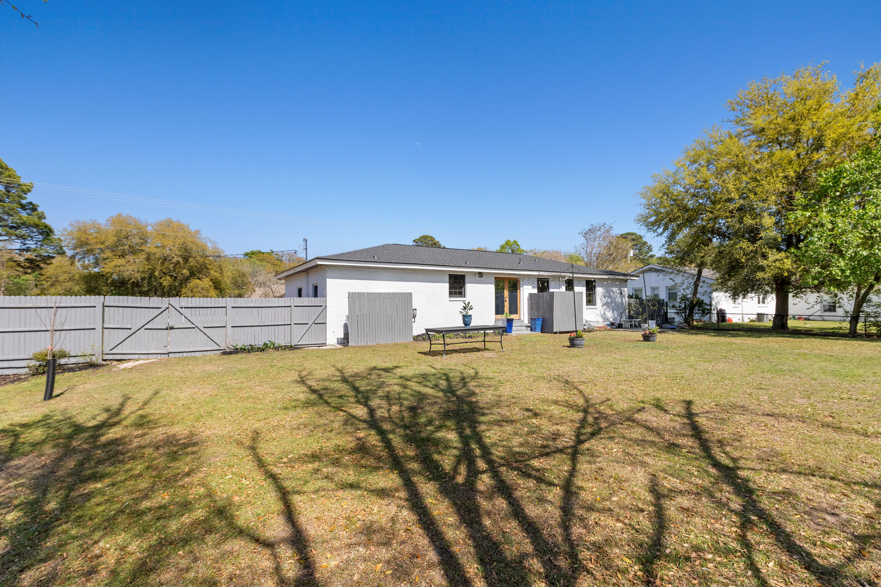 1089 Harbor View Road