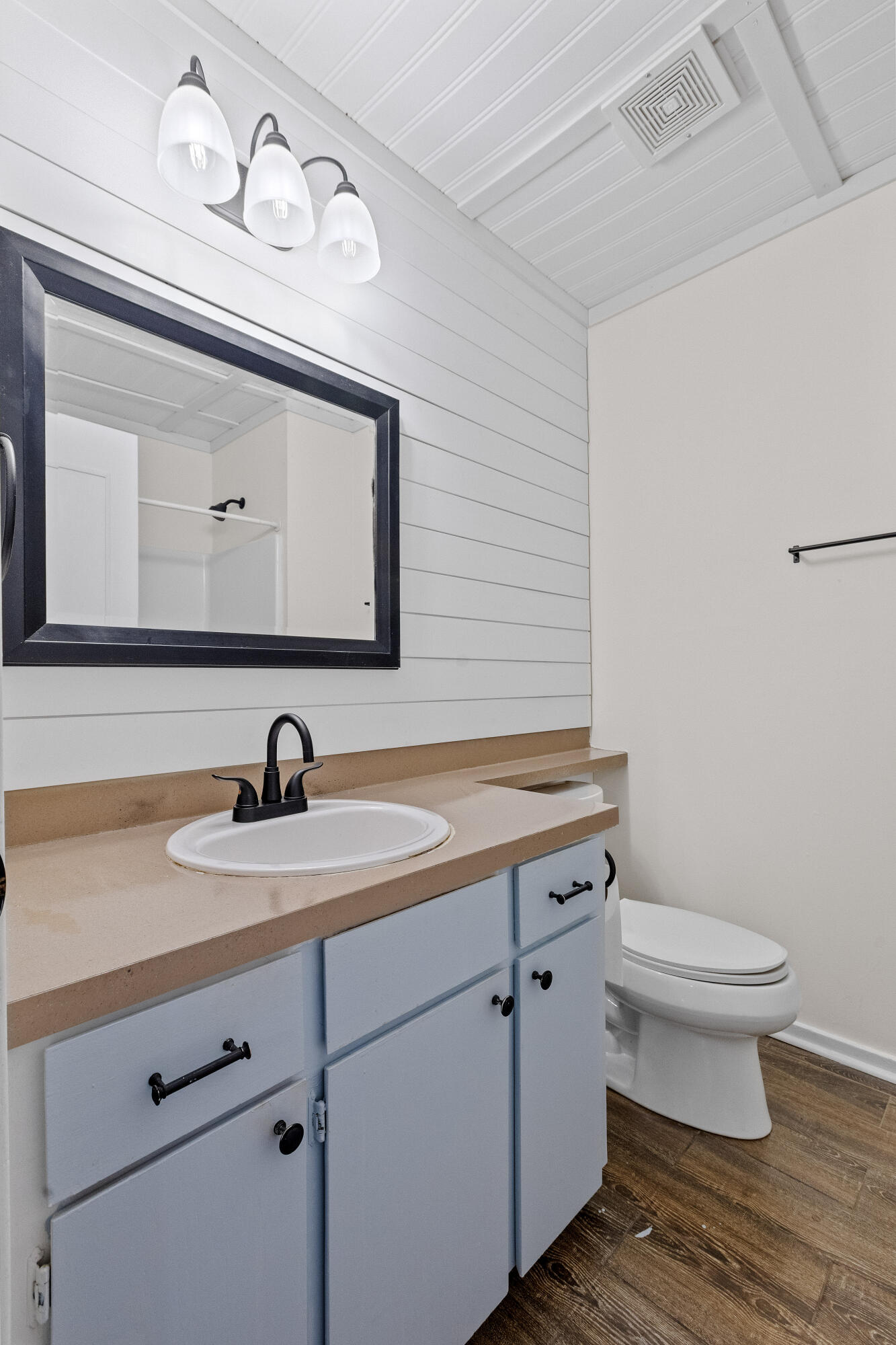 7860 Wilderness Trail # B