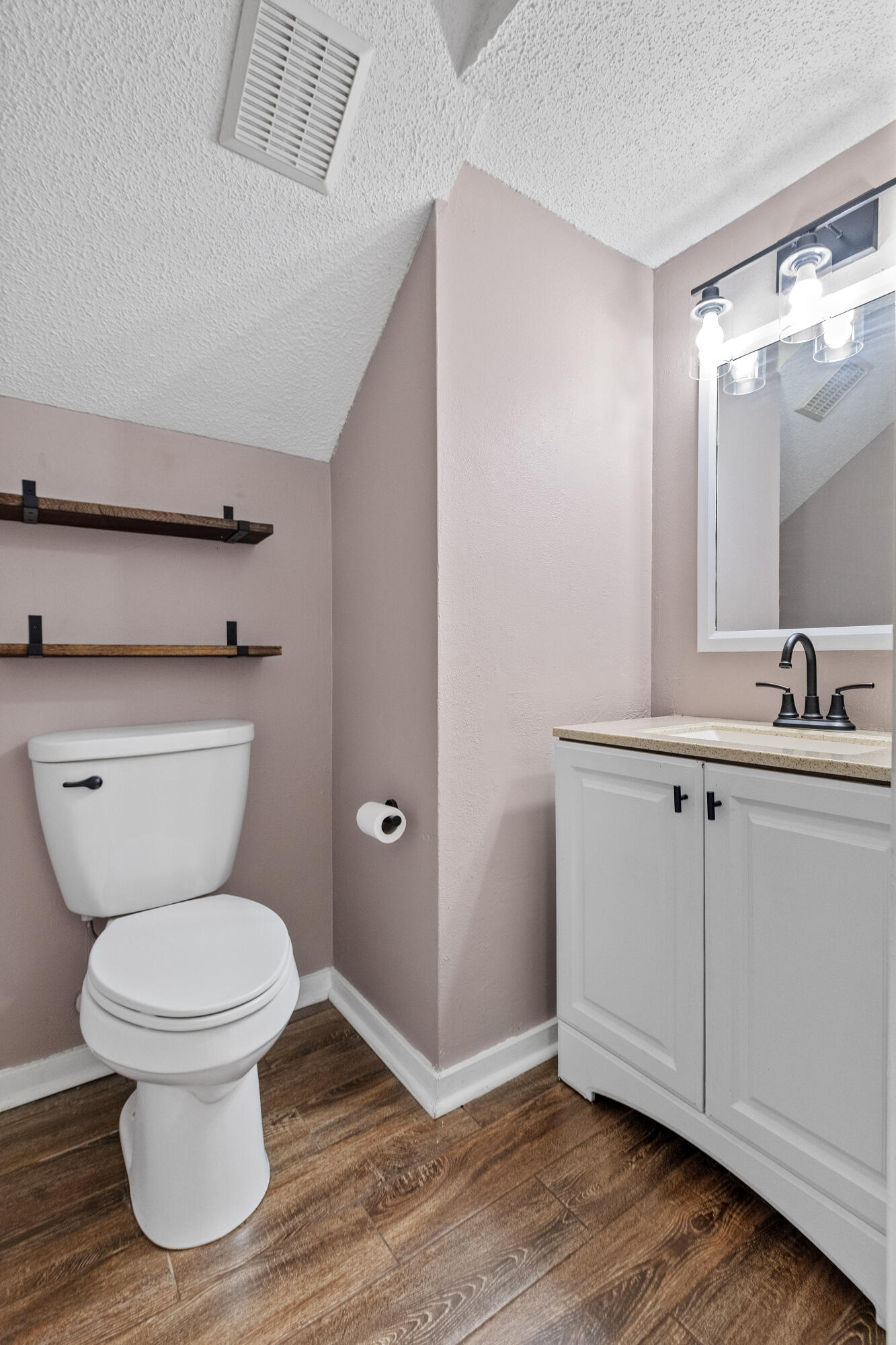 7860 Wilderness Trail # B