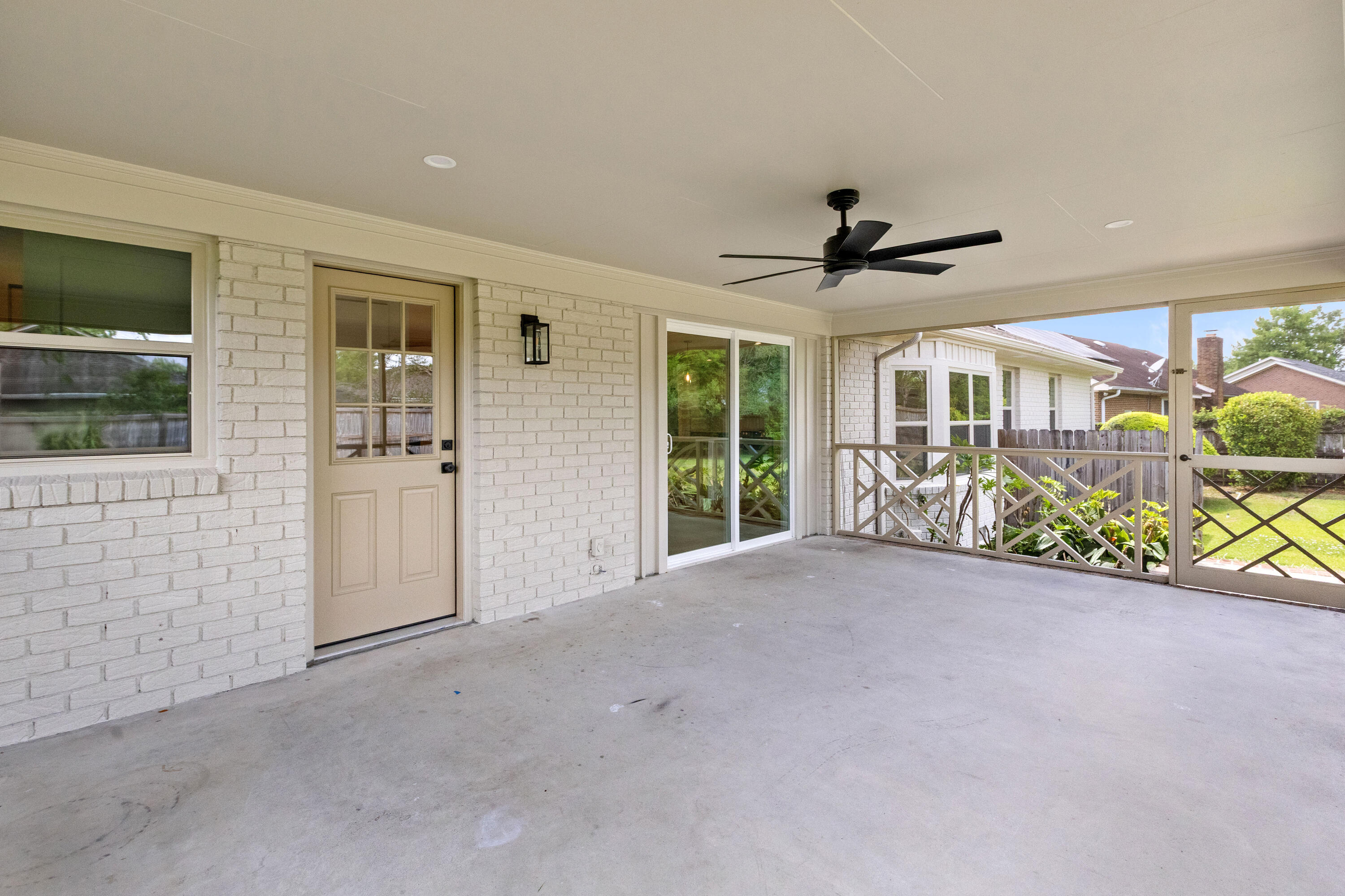 2912 Doncaster Drive
